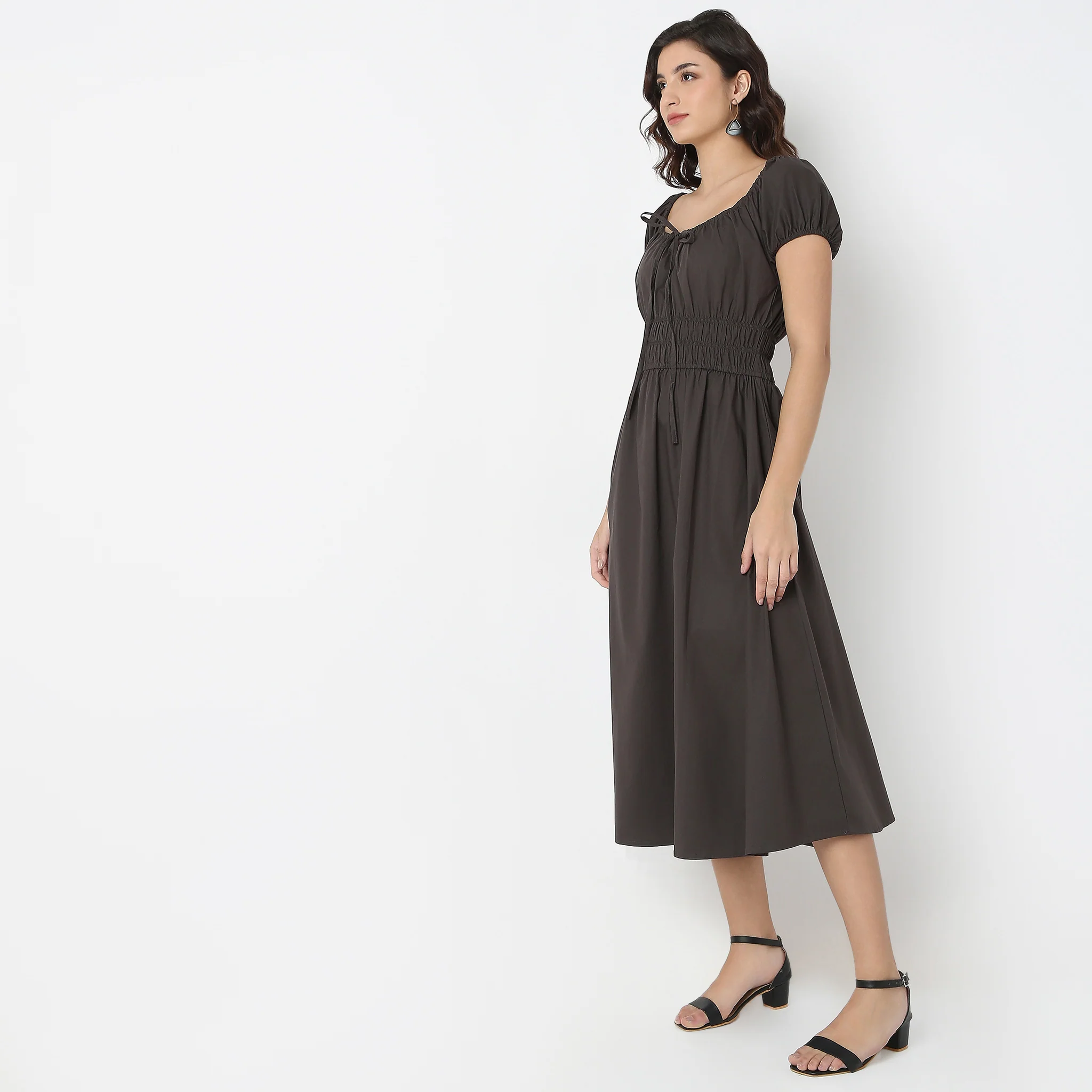 Regular Fit Solid Dress - Image 5