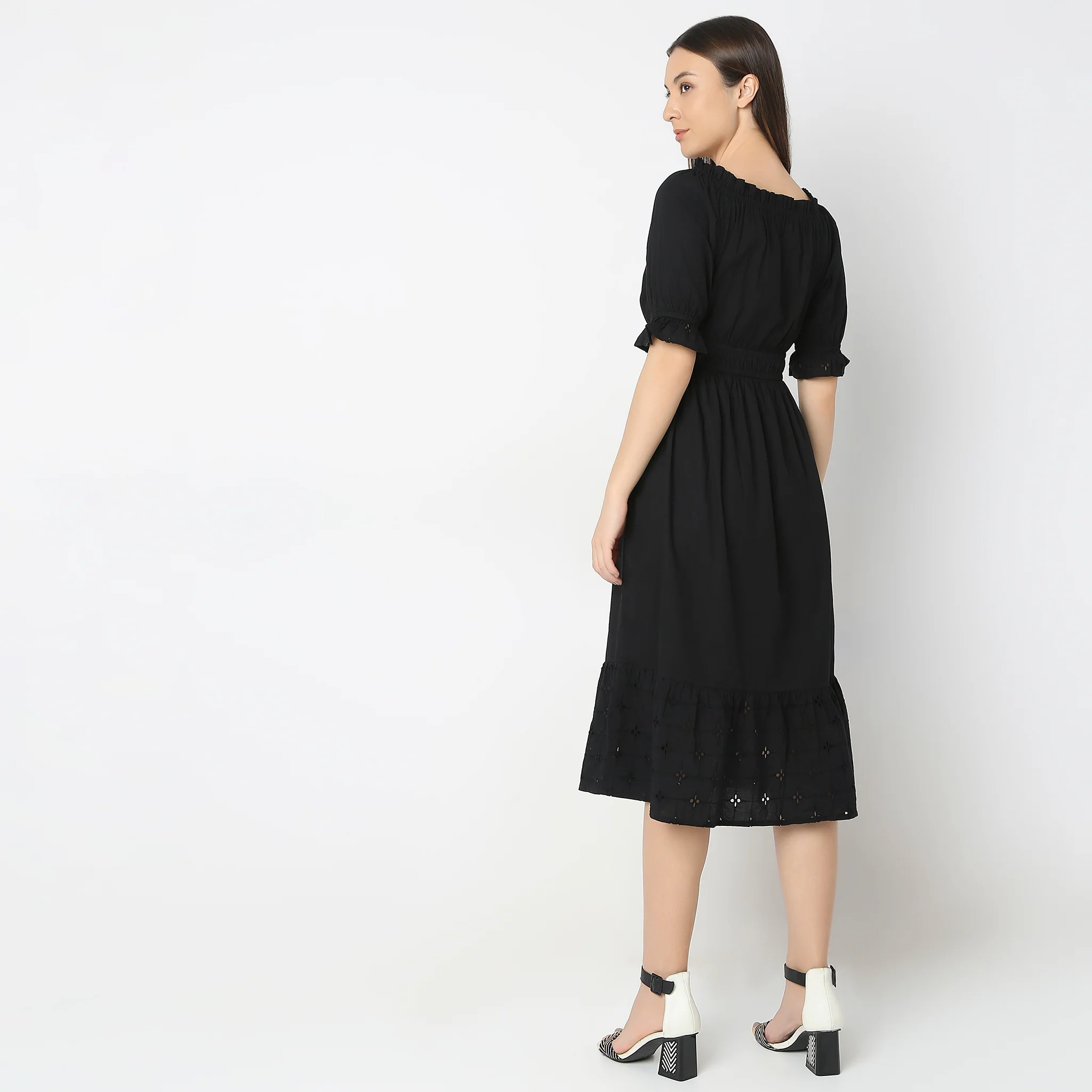 Regular Fit Solid Dress - Image 3