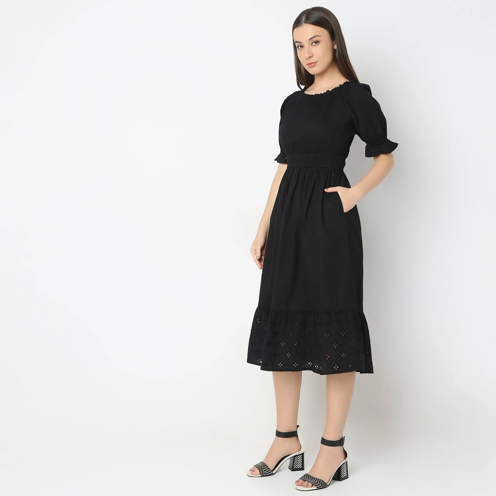 Regular Fit Solid Dress - Image 5