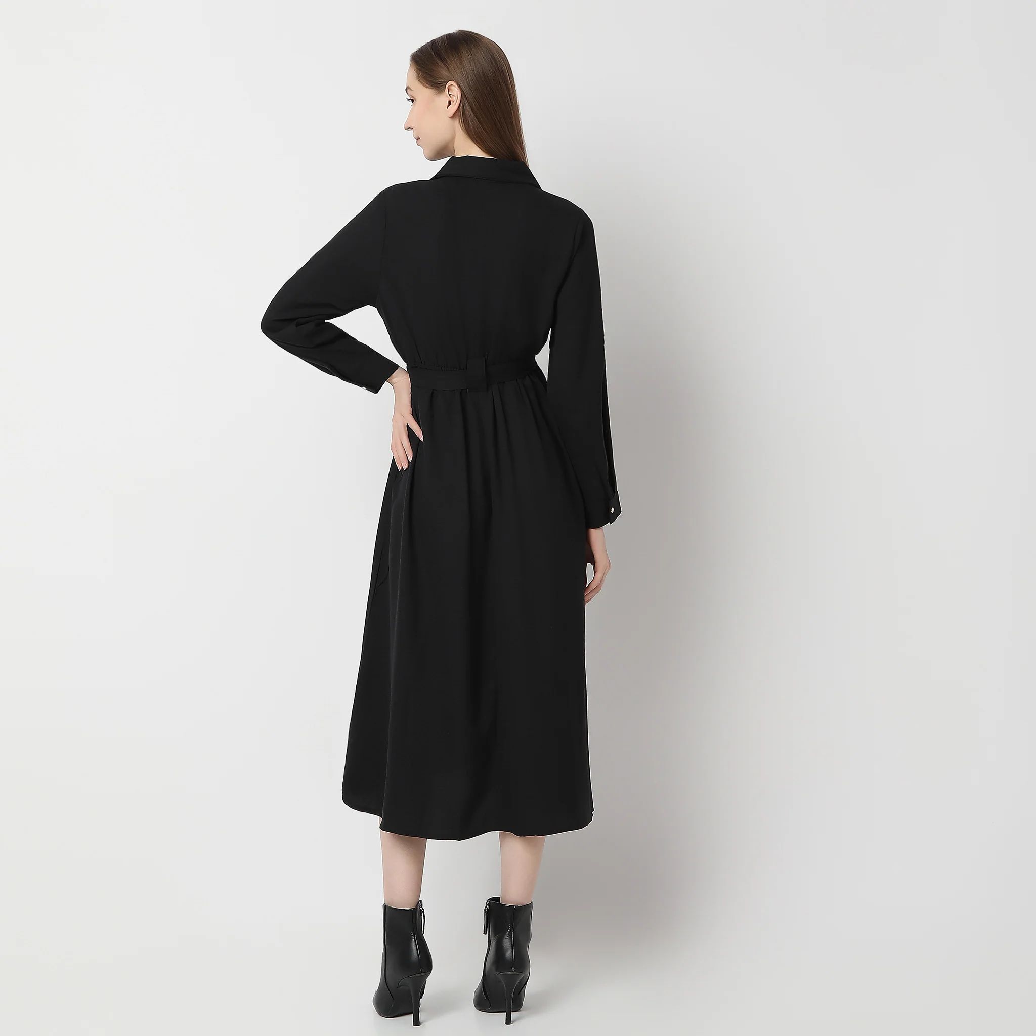 Regular Fit Solid Dress - Image 3