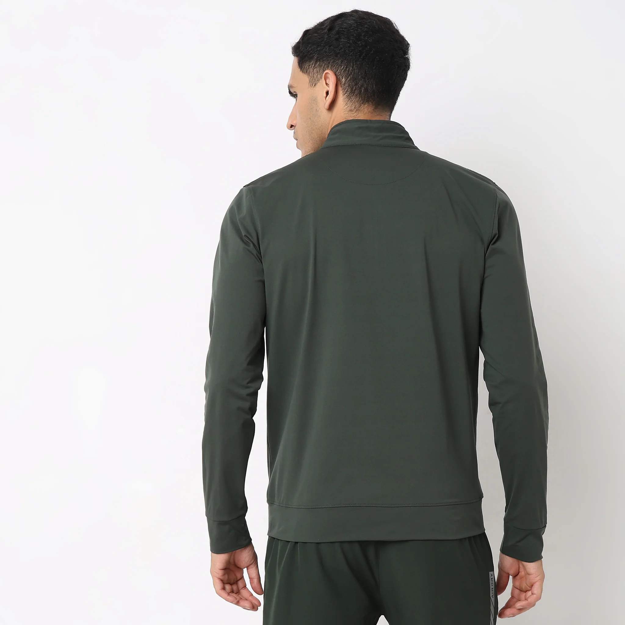 AirJack™ 24 - Regular Fit Solid Jacket With 2 Zip Pockets. LightWeight, breathable - perfect for all Weather. - Image 17