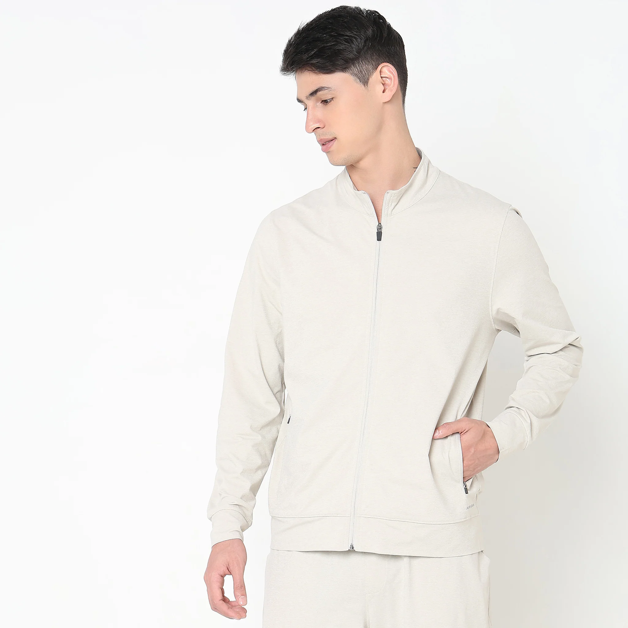 AirJack™ 24 - Regular Fit Solid Jacket With 2 Zip Pockets. LightWeight, breathable - perfect for all Weather. - Image 41