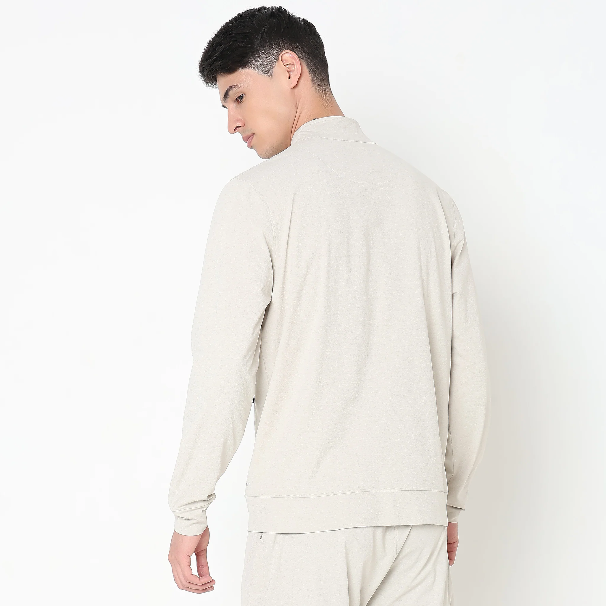 AirJack™ 24 - Regular Fit Solid Jacket With 2 Zip Pockets. LightWeight, breathable - perfect for all Weather. - Image 42