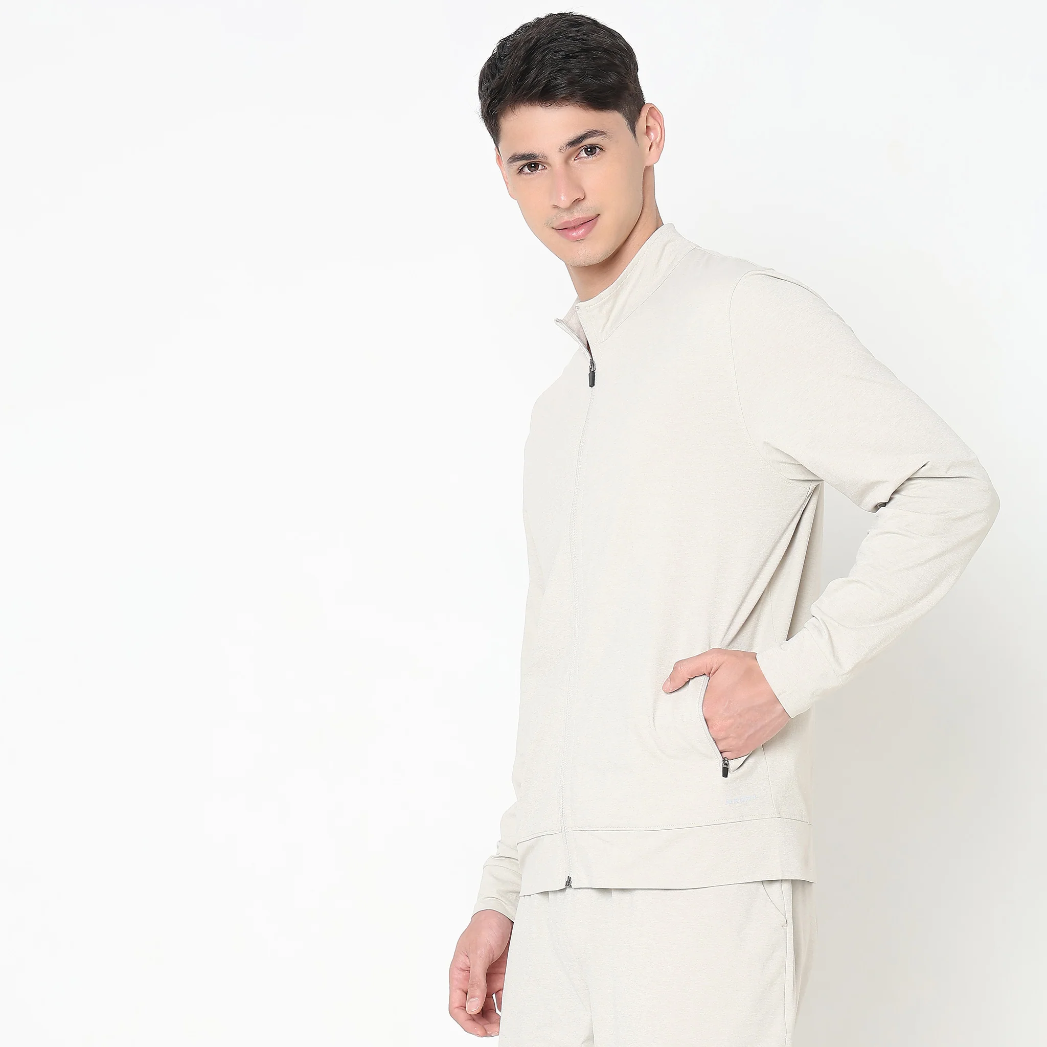 AirJack™ 24 - Regular Fit Solid Jacket With 2 Zip Pockets. LightWeight, breathable - perfect for all Weather. - Image 44