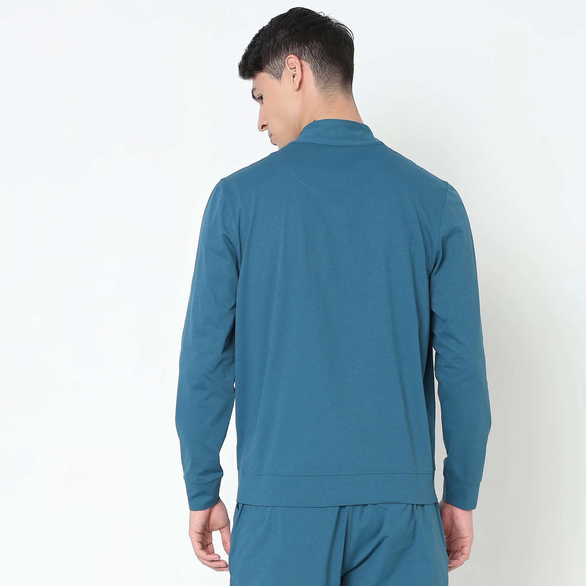 AirJack™ 24 - Regular Fit Solid Jacket With 2 Zip Pockets. LightWeight, breathable - perfect for all Weather. - Image 47