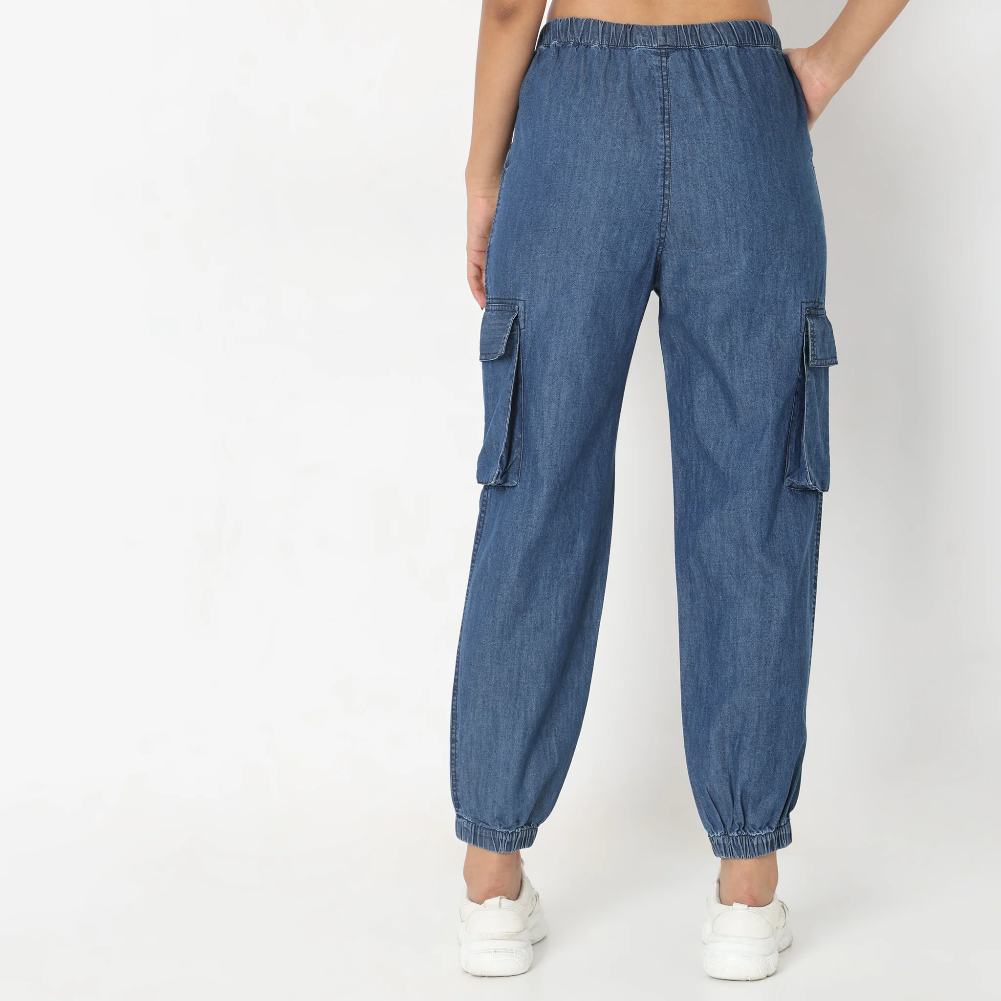 Regular Fit Solid Jeans - Image 3
