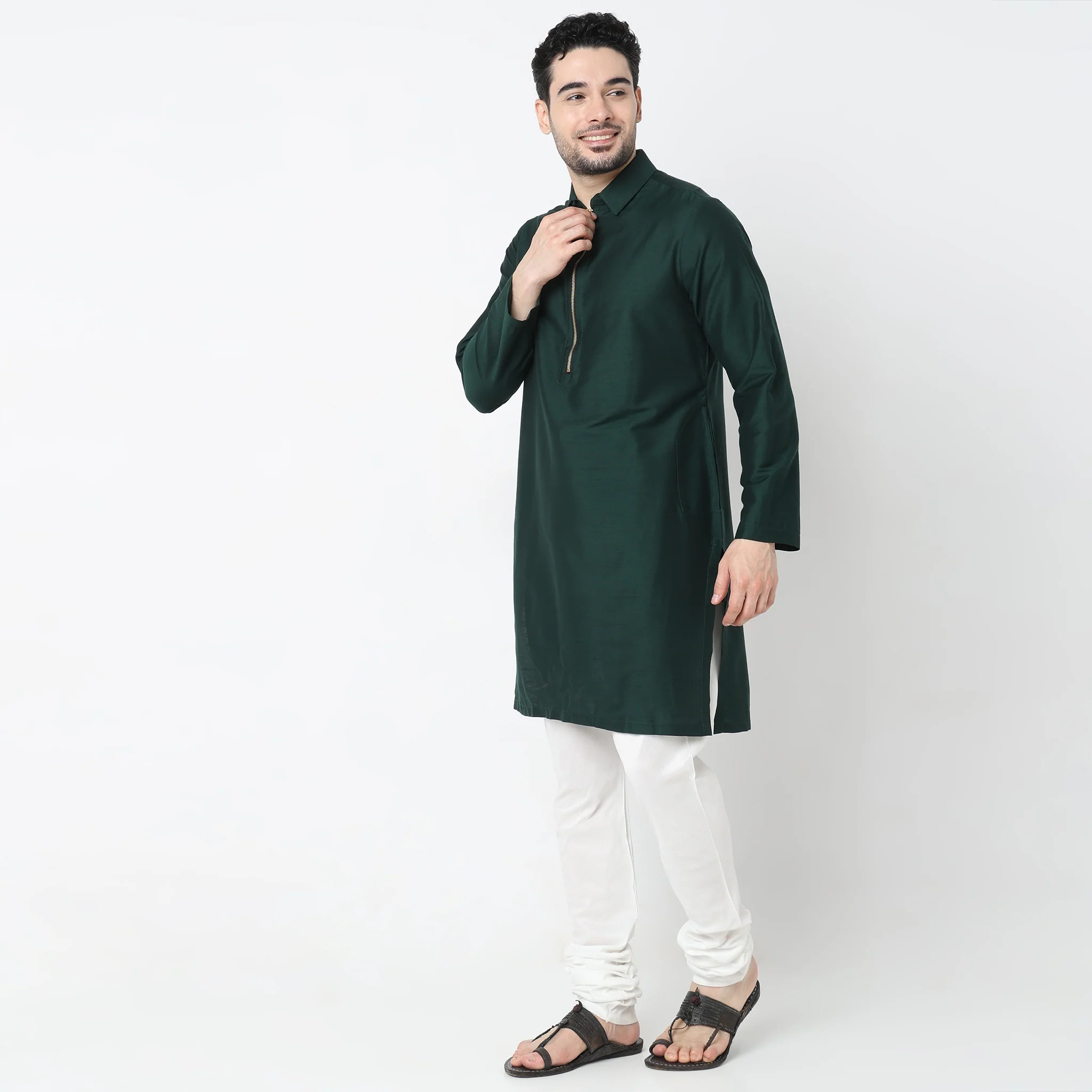 Regular Fit Solid Kurta - Image 5