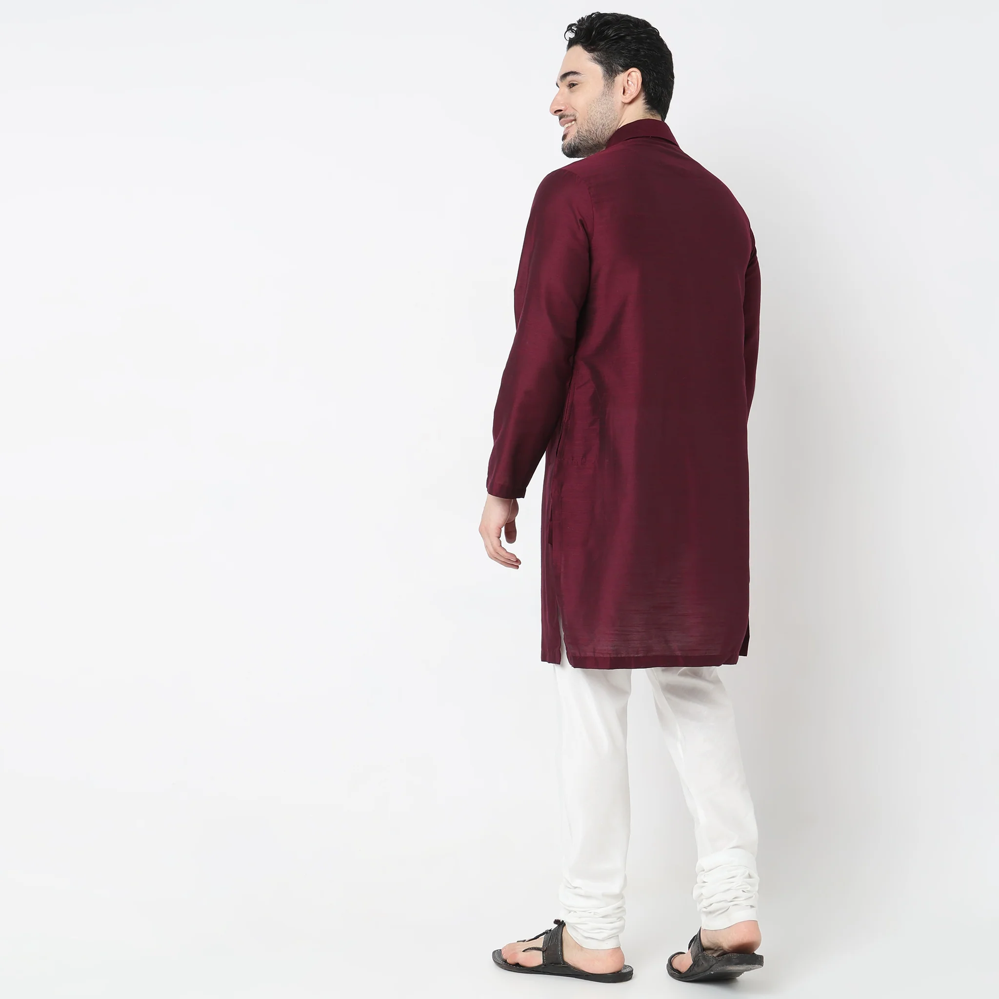 Regular Fit Solid Kurta - Image 8