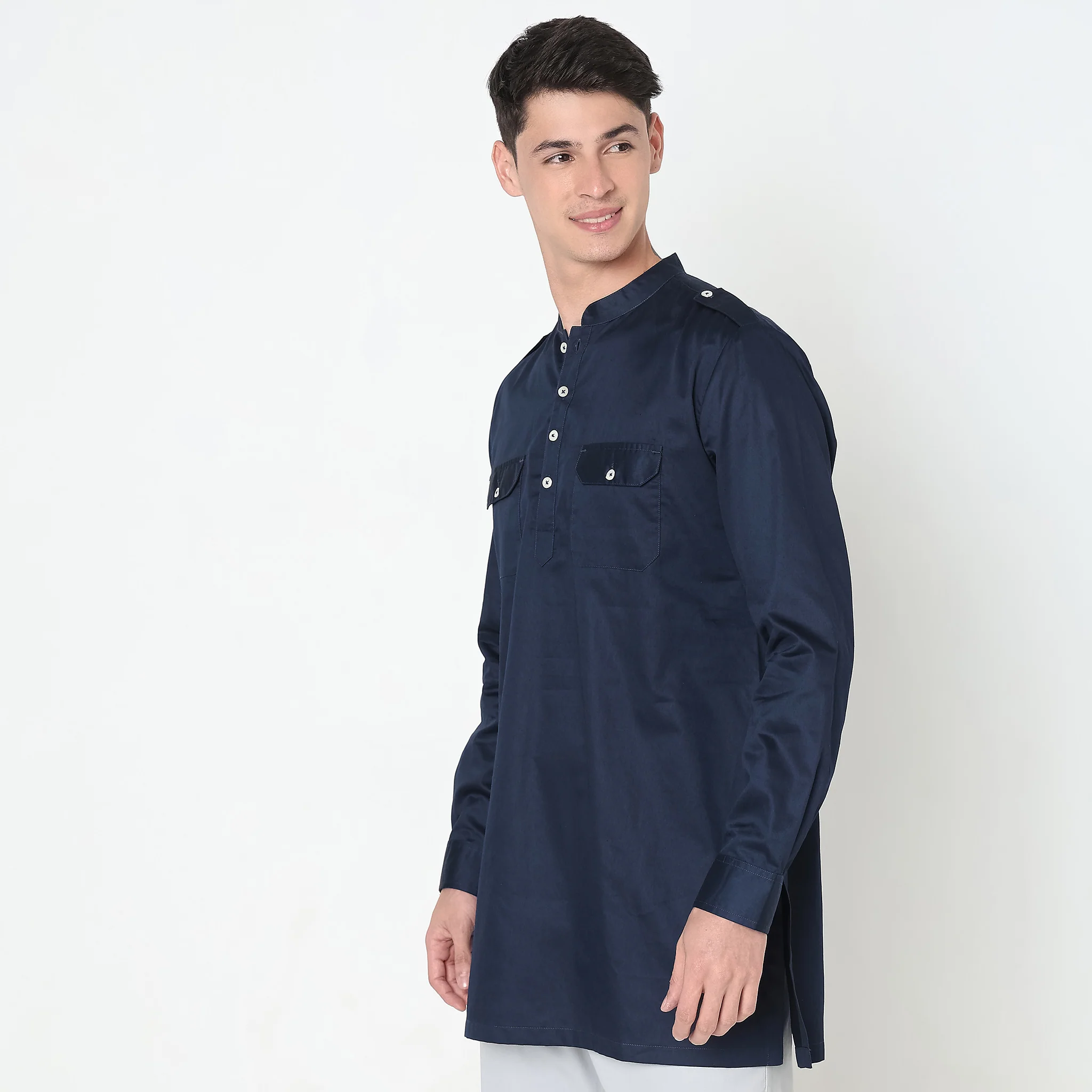 Regular Fit Solid Kurta - Image 5