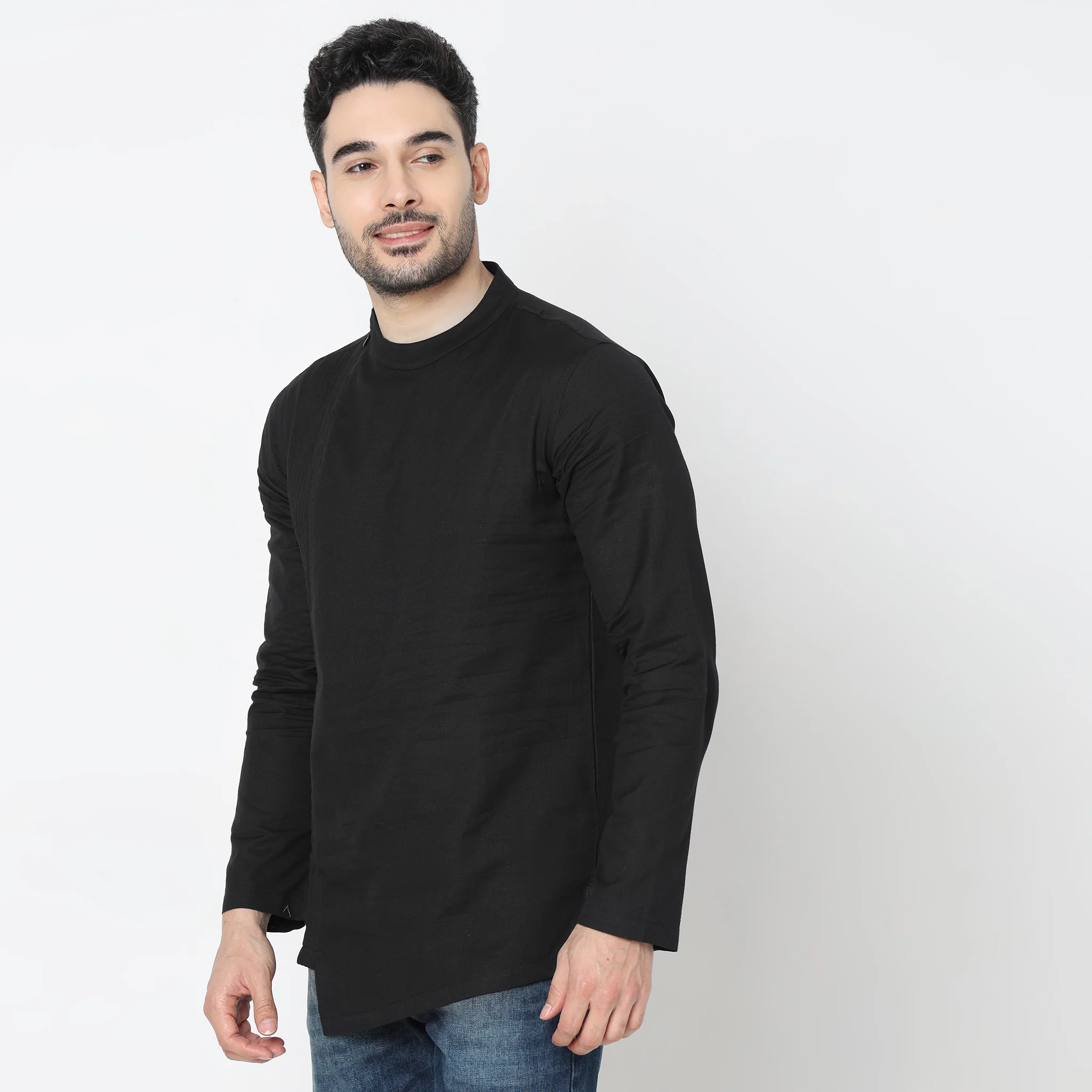Regular Fit Solid Kurta - Image 5