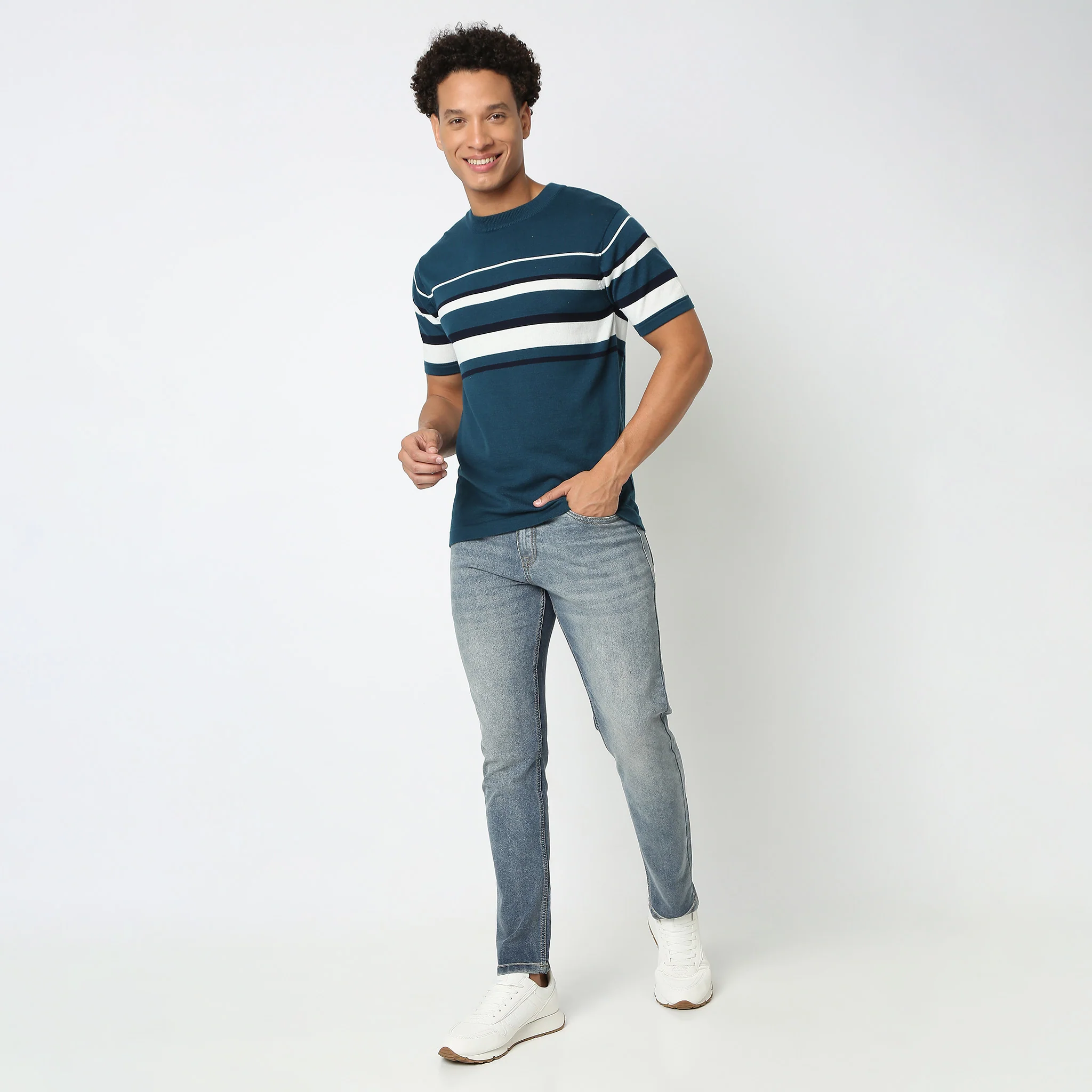 Tapered Fit Jeans