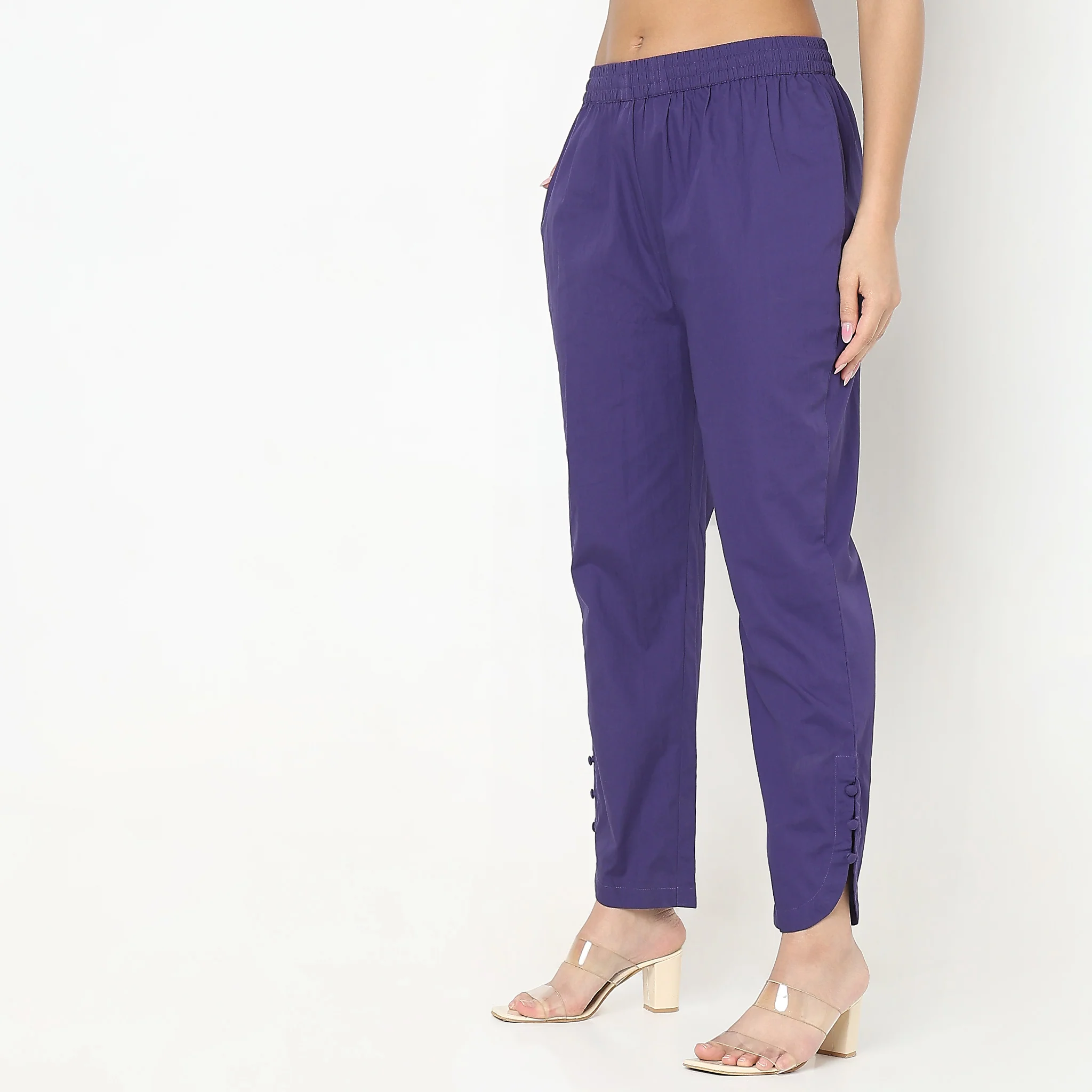 Regular Fit Solid Mid Rise Pants - Image 5