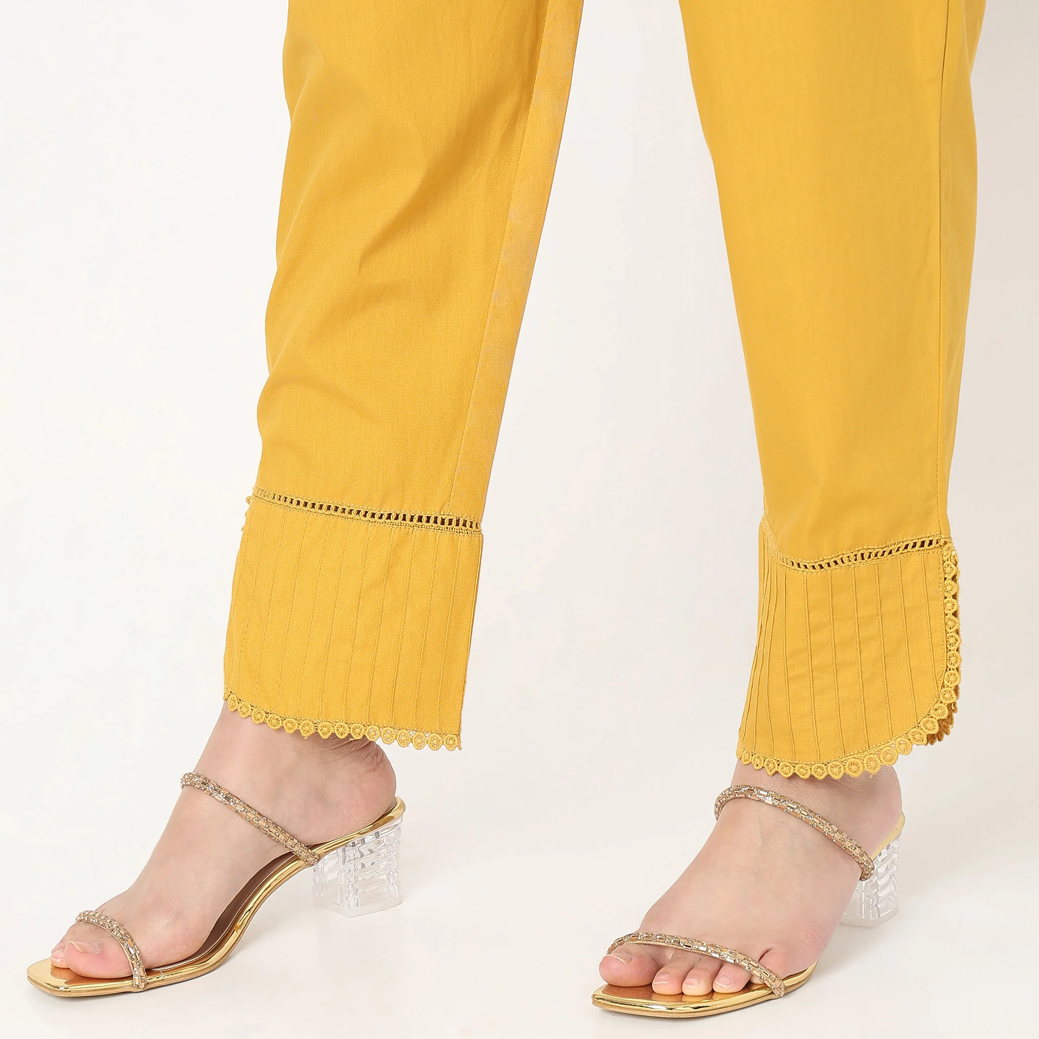 Regular Fit Solid Mid Rise Pants - Image 5