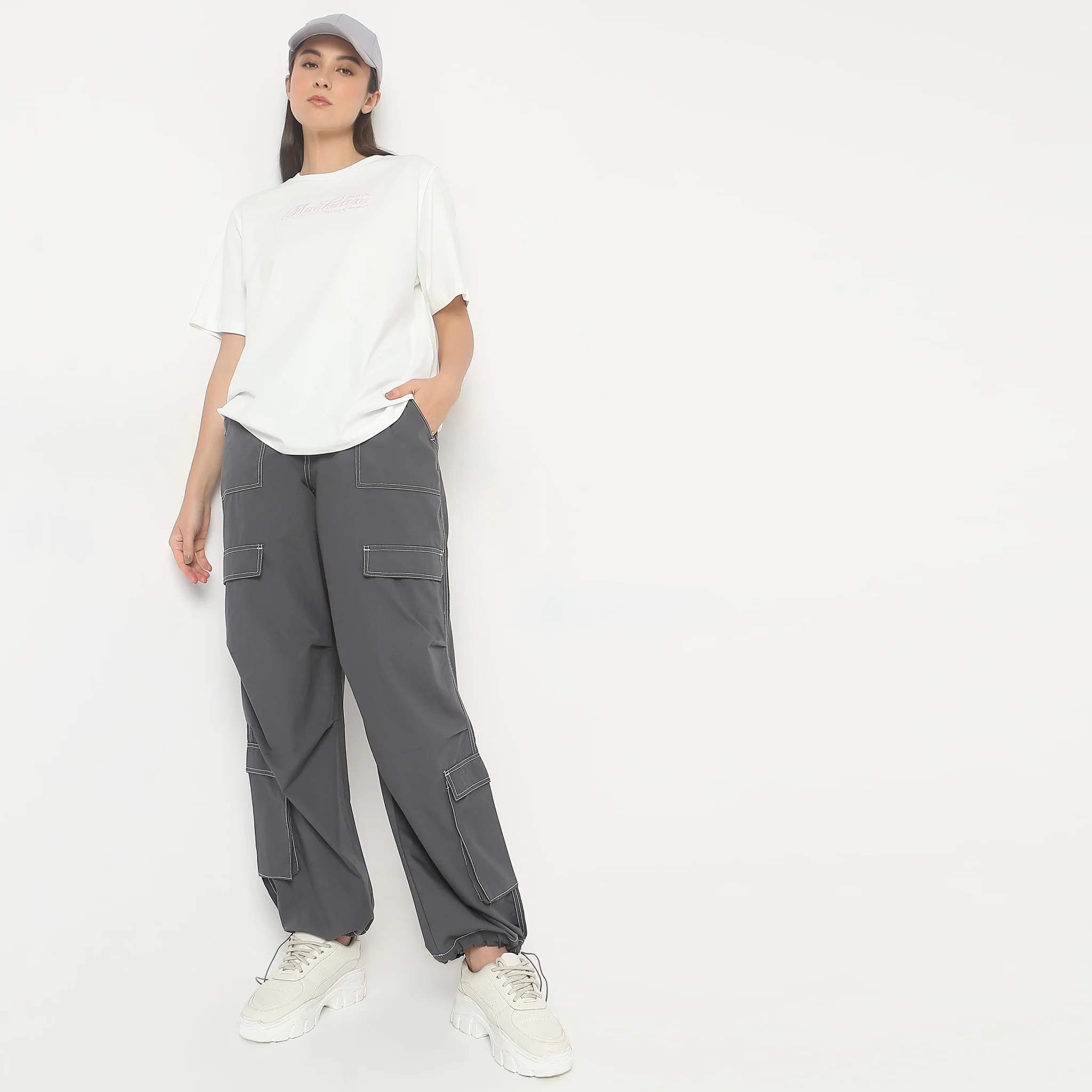 Relaxed Fit Mid Rise Pants - Image 6