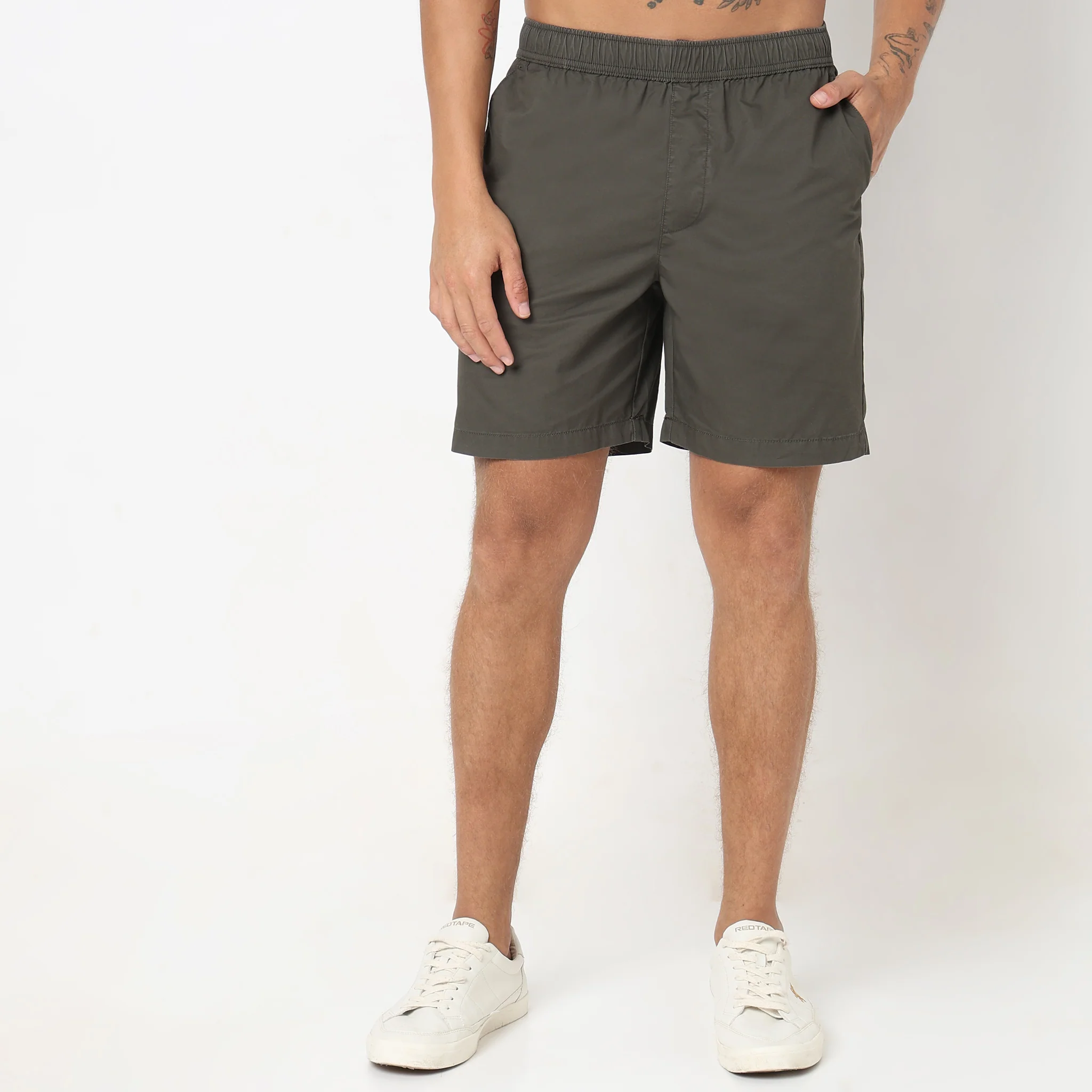 Regular Fit Solid Mid Rise Shorts - Image 17