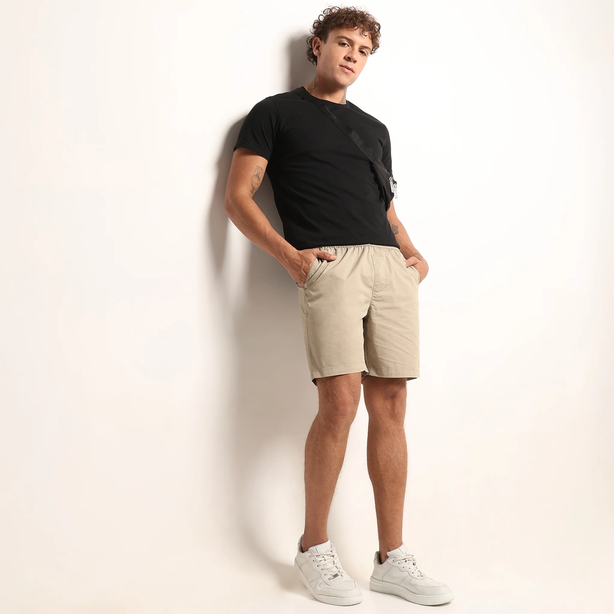 Regular Fit Solid Mid Rise Shorts - Image 6
