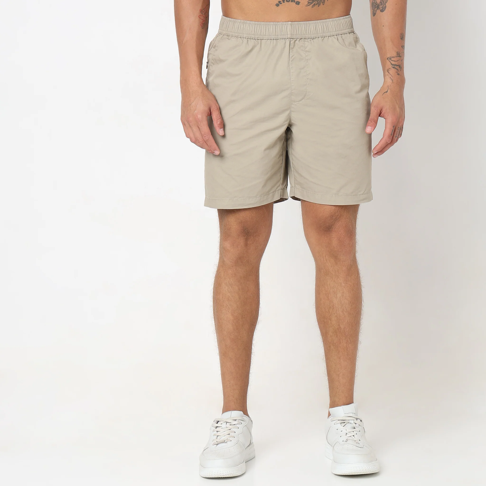 Regular Fit Solid Mid Rise Shorts - Image 7