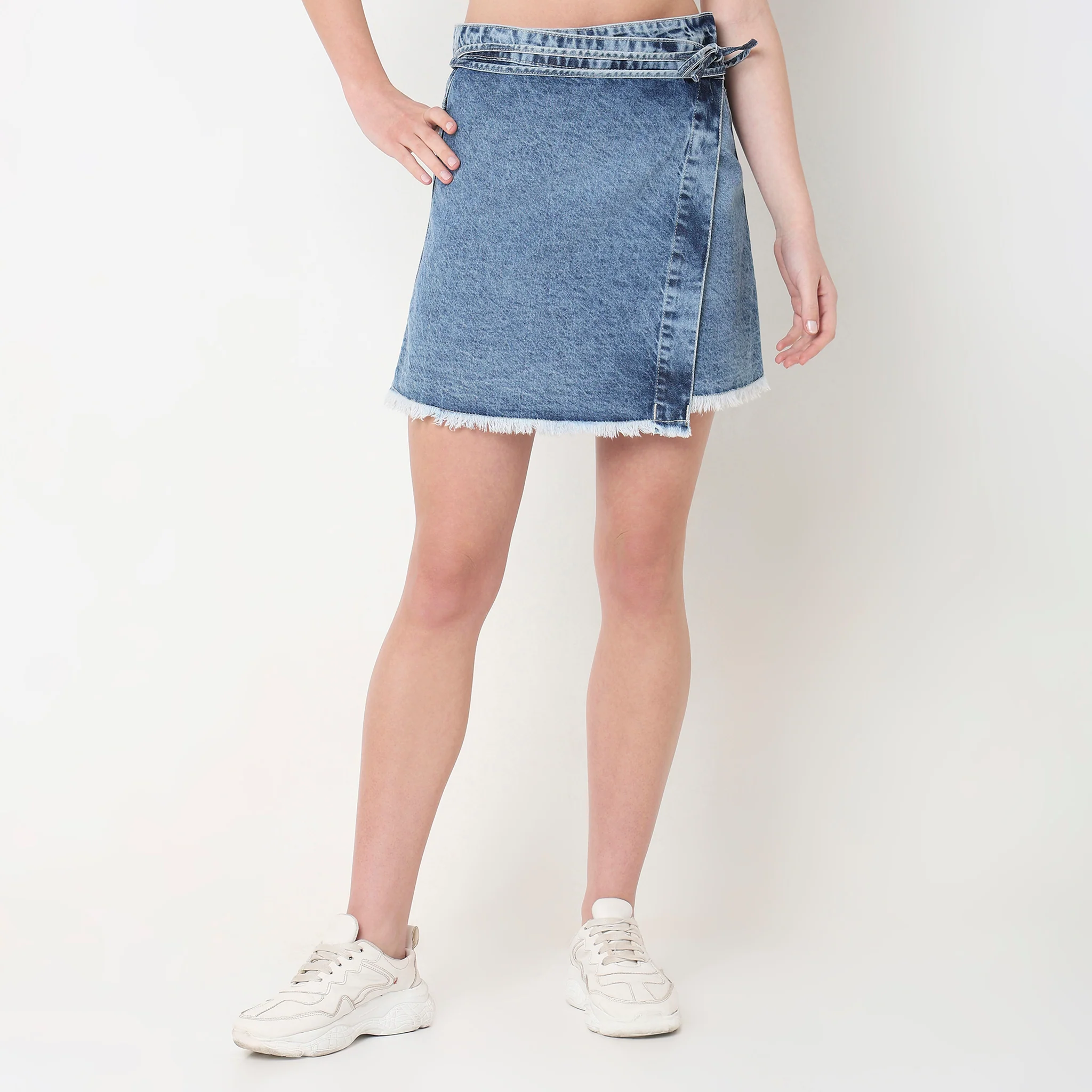 Regular Fit Solid Mid Rise Skirt - Image 2