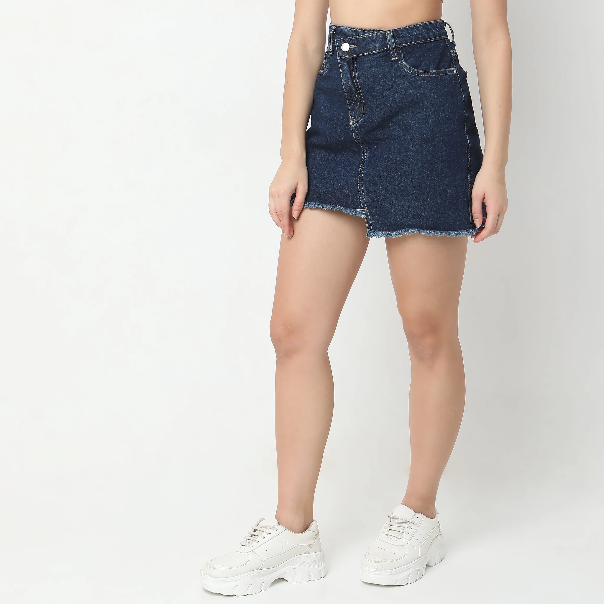 Regular Fit Solid Mid Rise Skirt - Image 10