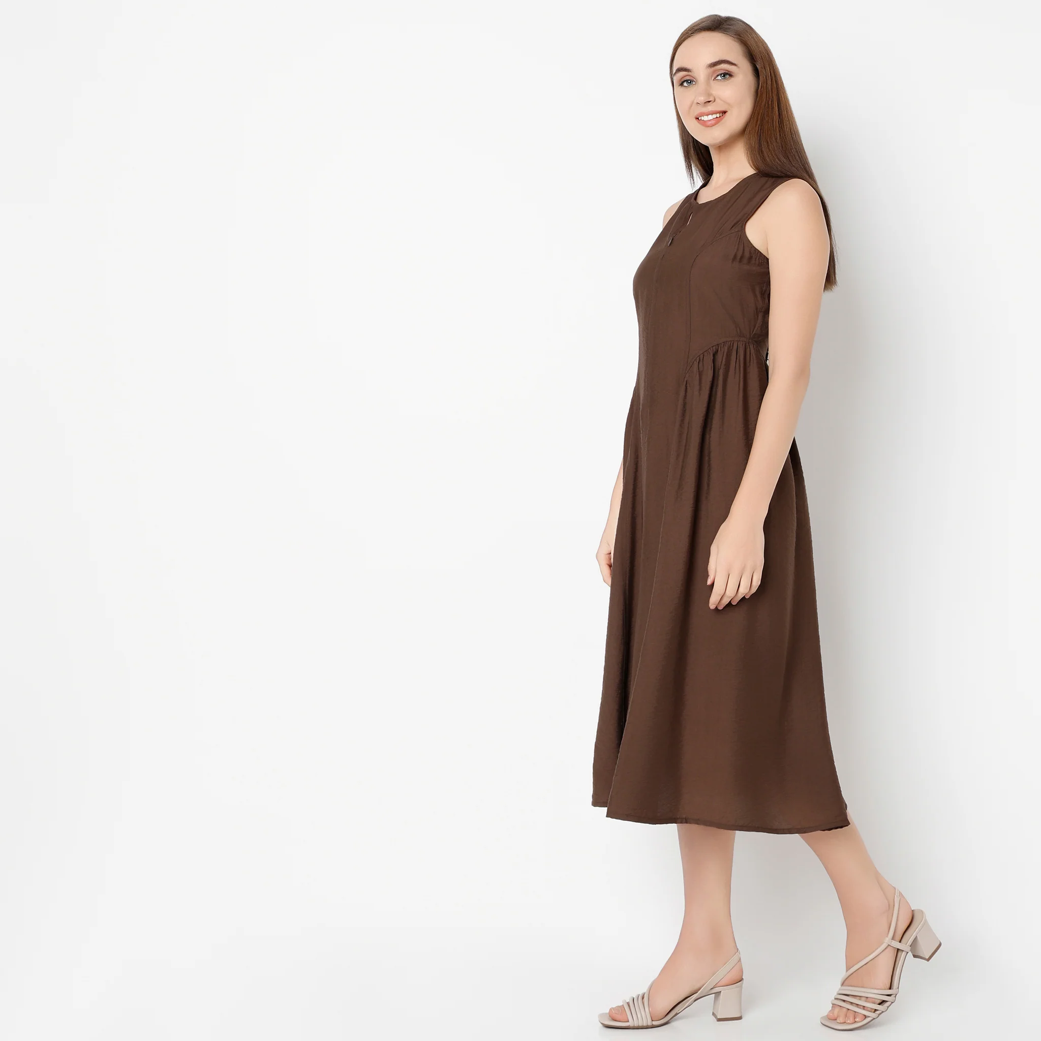 Round Neck Calf Length Sleeveless Solid Dress - Image 5