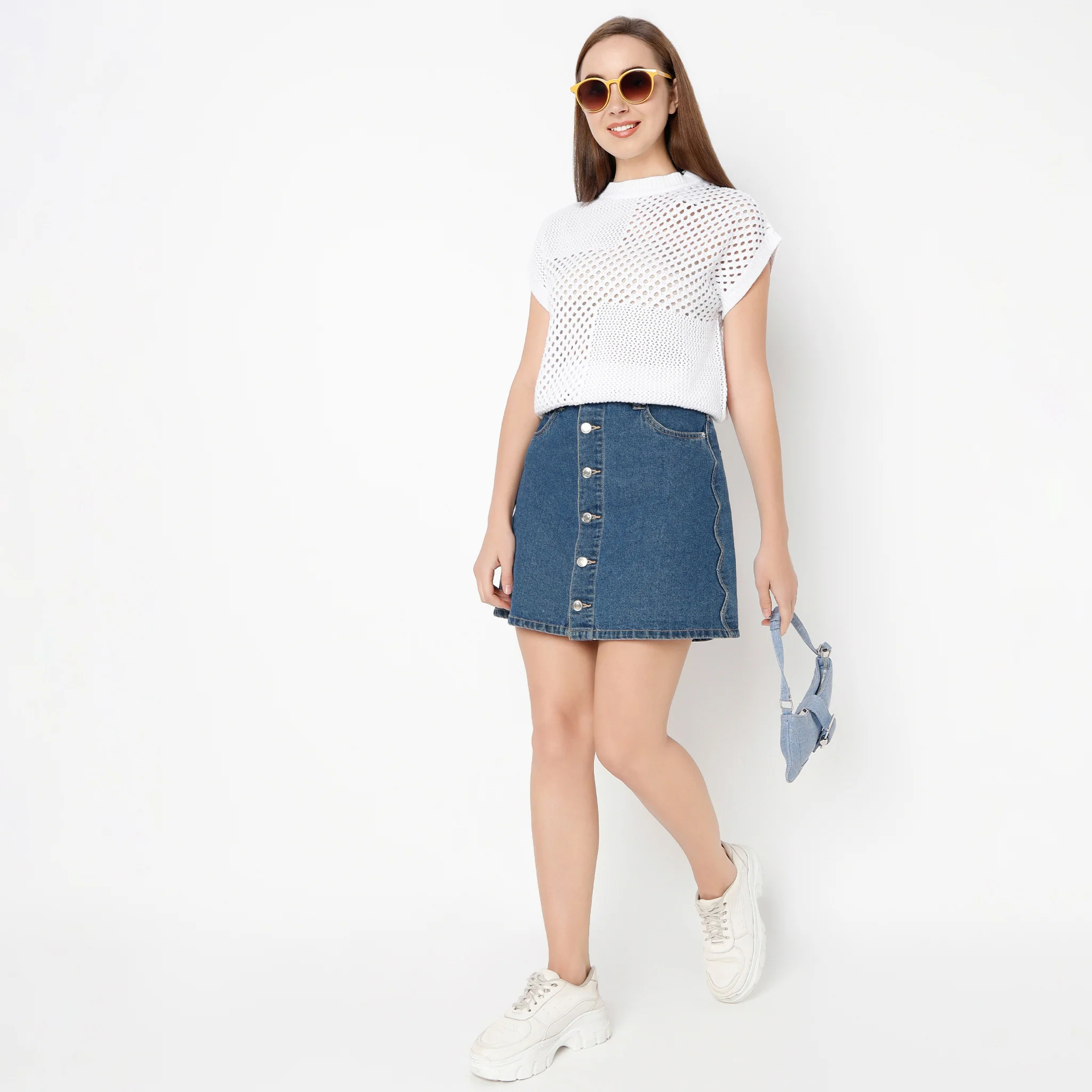 Round Neck Block Knitted Solid Betty T-Shirt