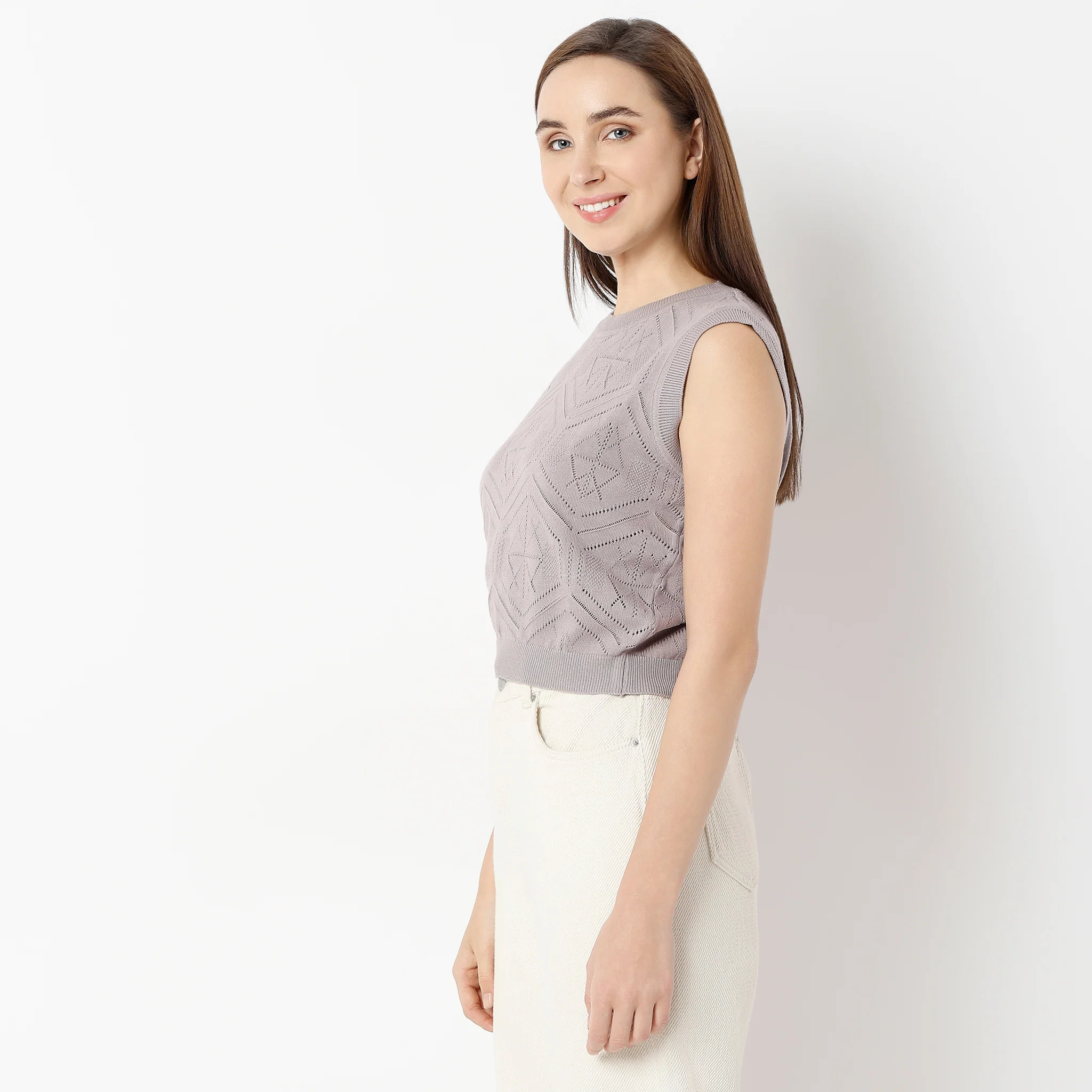 Crew Neck Sleeveless Kniited Geometric Pattern Structured Crop T-Shirt - Image 4