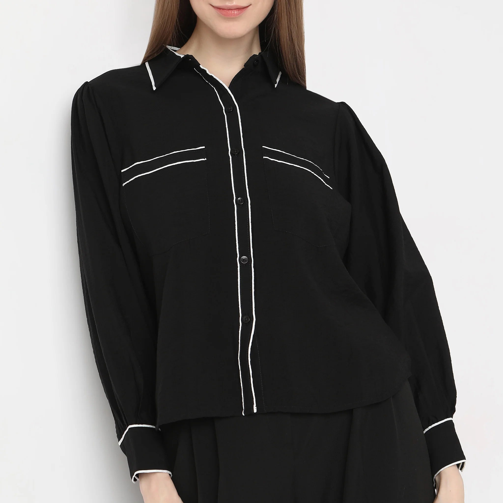 Hip Length Button-Down Shirt With Contrast Piping - Image 4