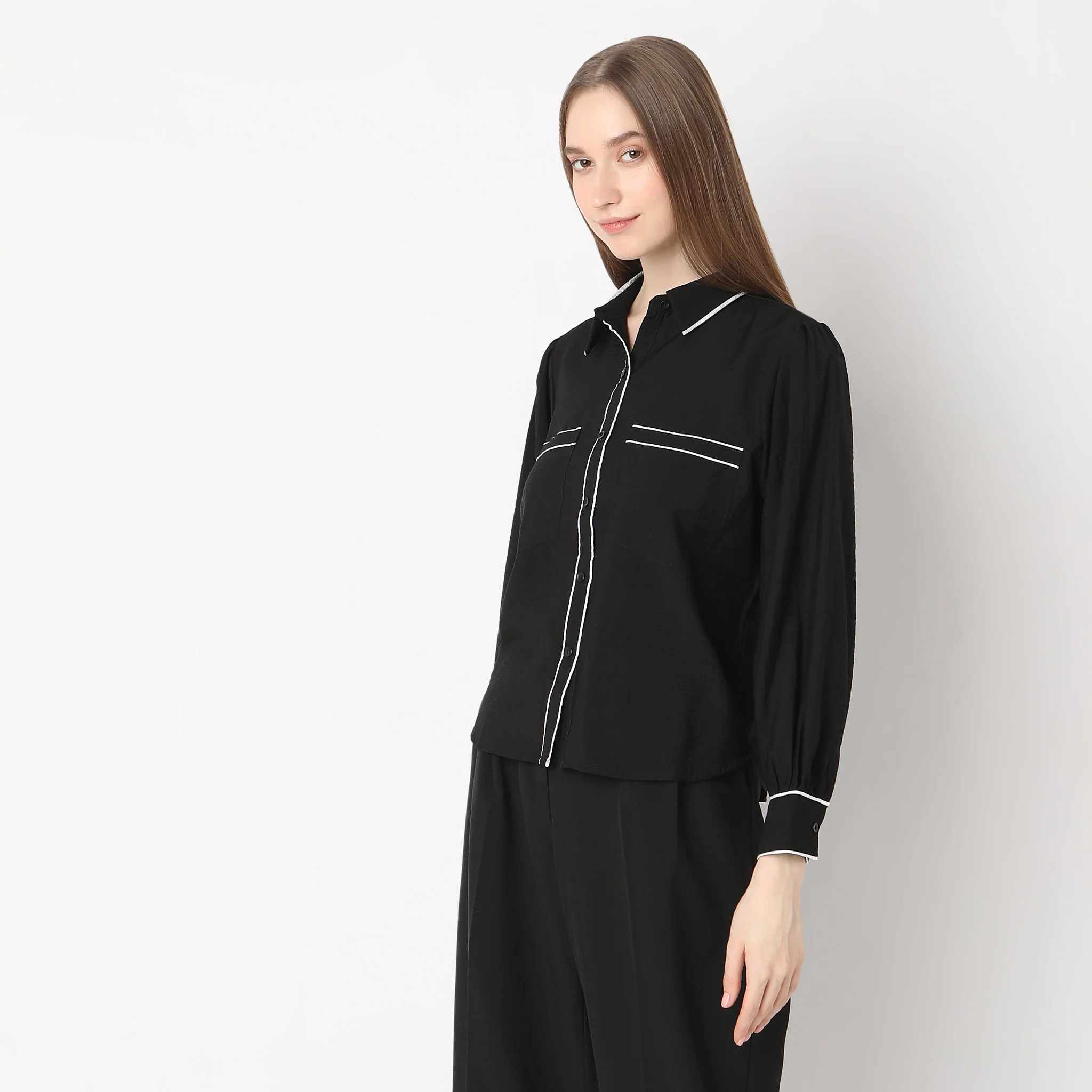 Hip Length Button-Down Shirt With Contrast Piping - Image 5