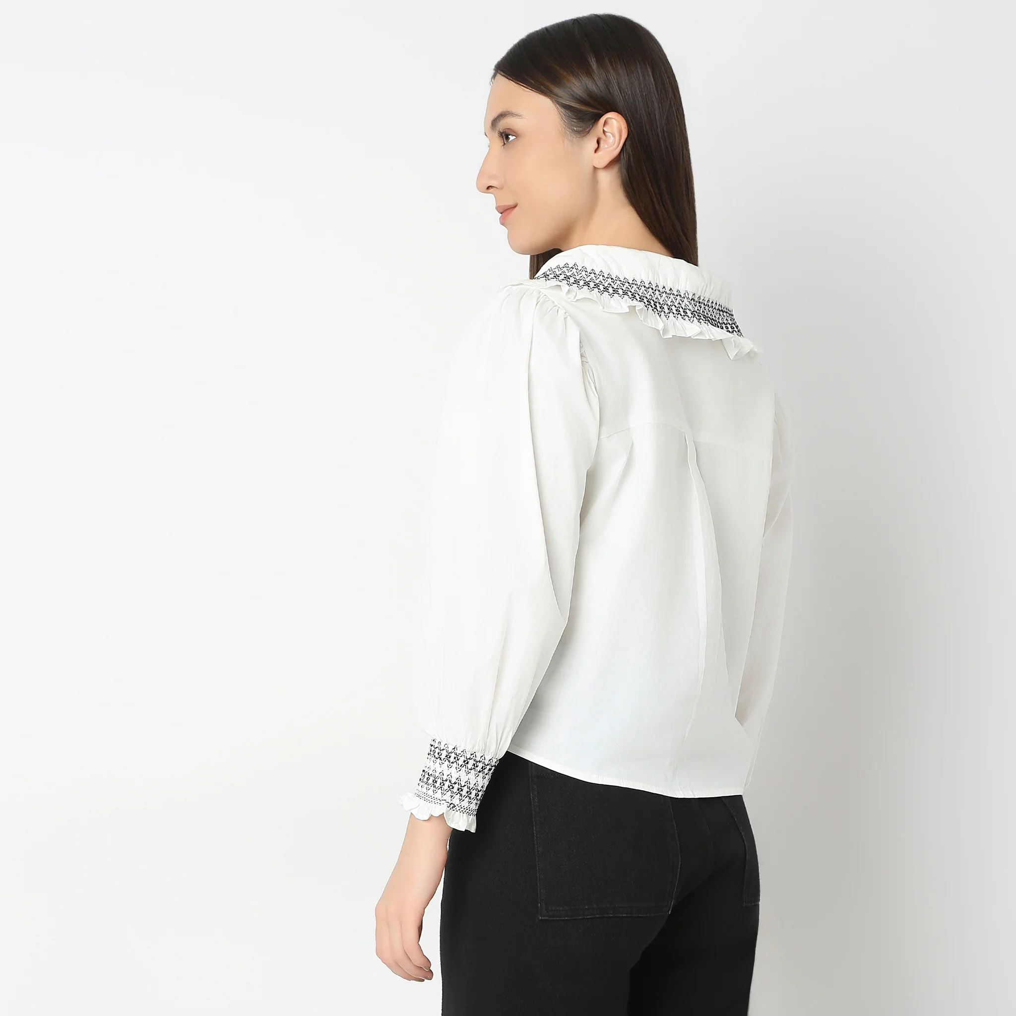 Regular Fit Solid Shirt - Image 3