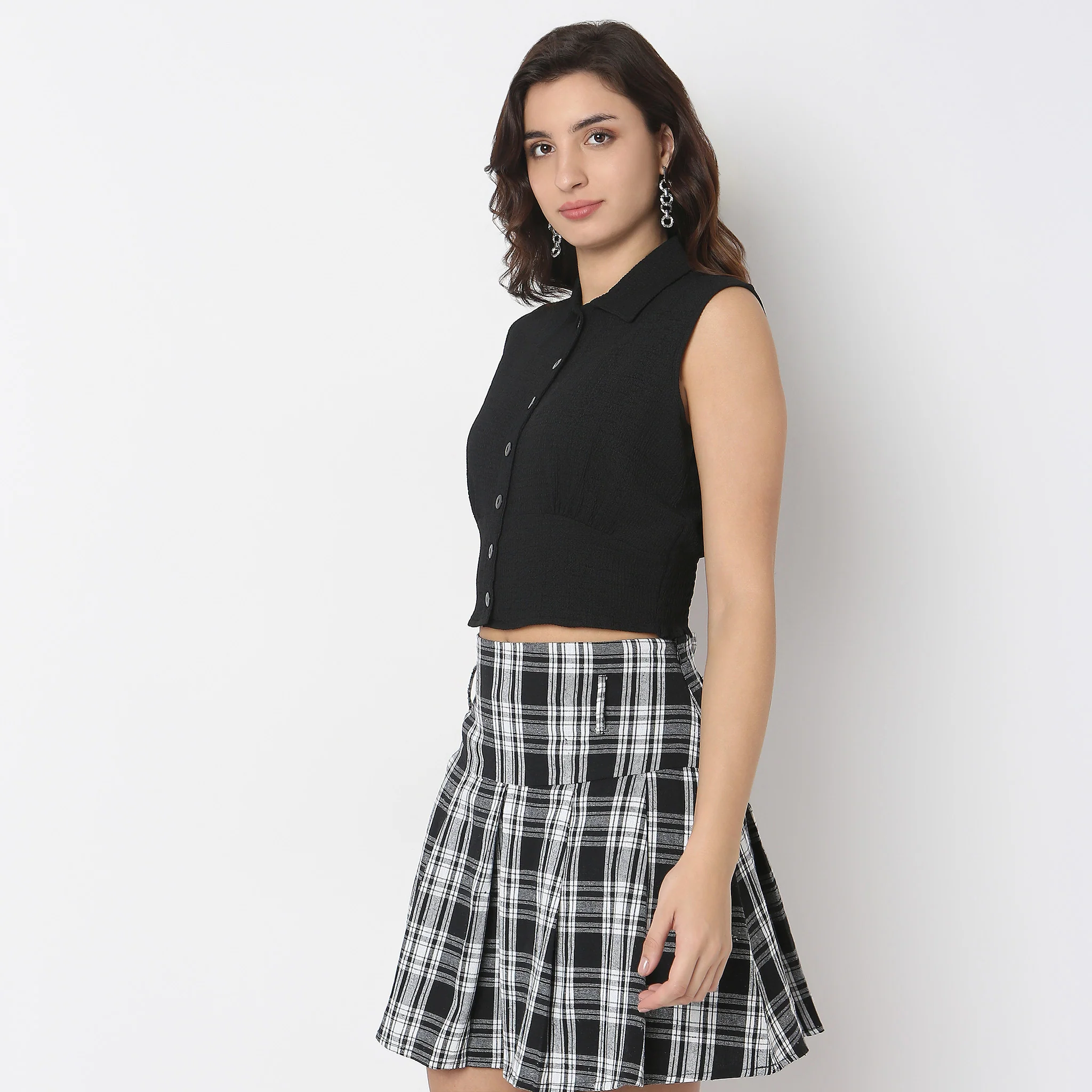 Regular Fit Solid Shirt - Image 5