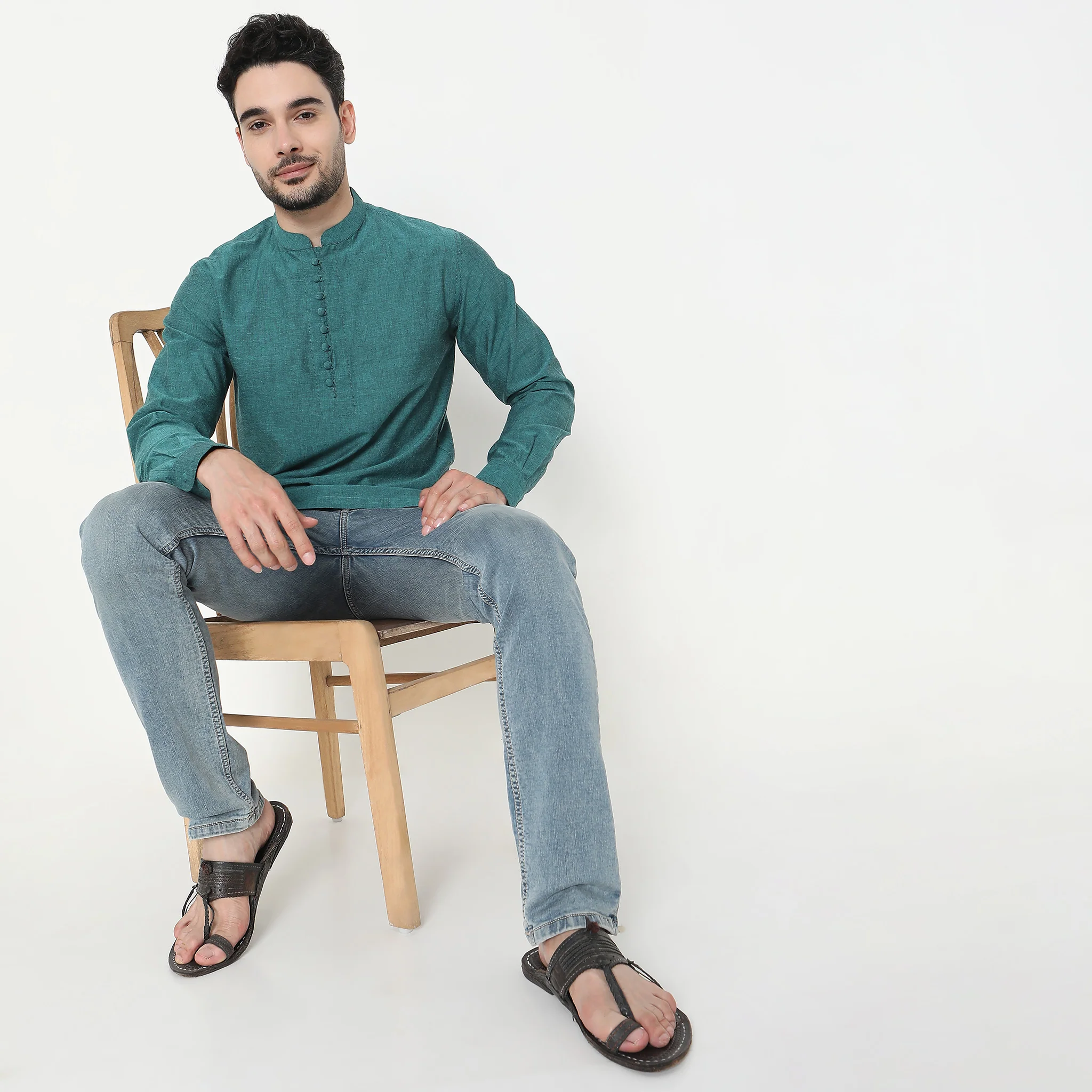 Regular Fit Solid Short Kurta - Image 6