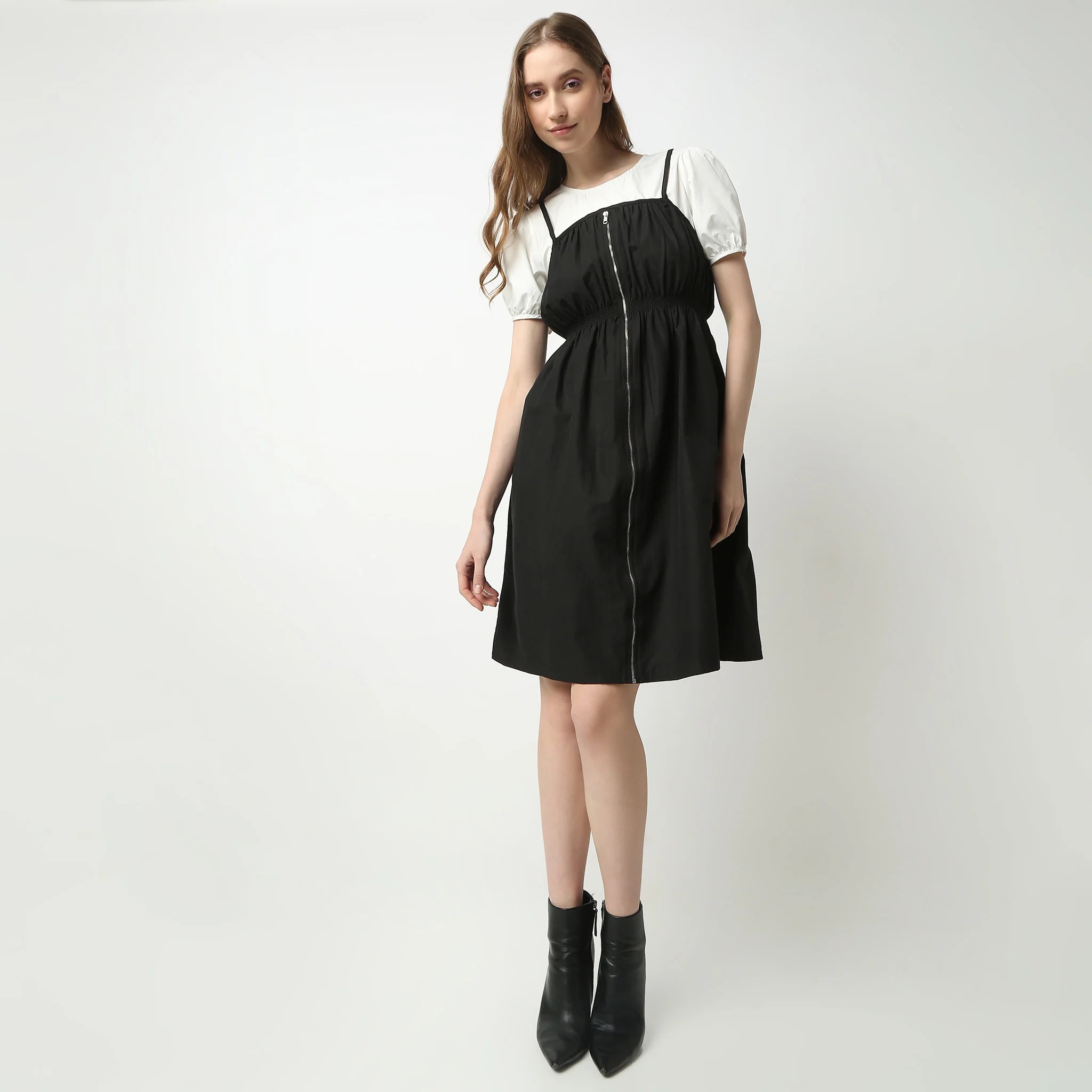 Solid Sleeveless Square Neck Knee Length Betty Dress With Front Zipper Detail
