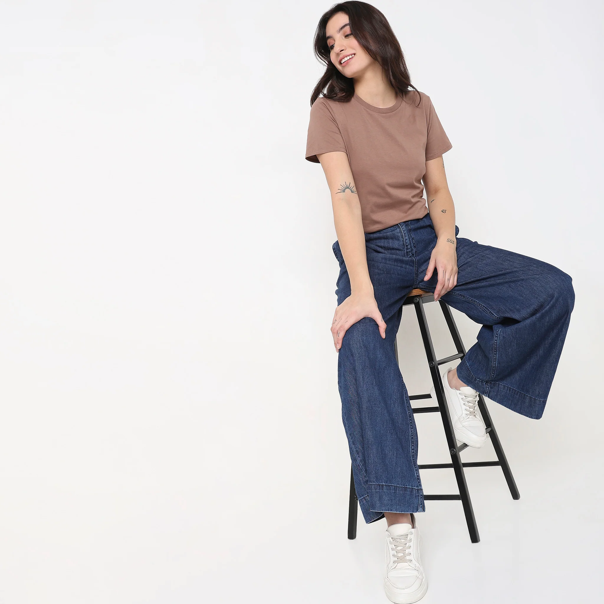 Solid Round Neck T-Shirt - Image 26
