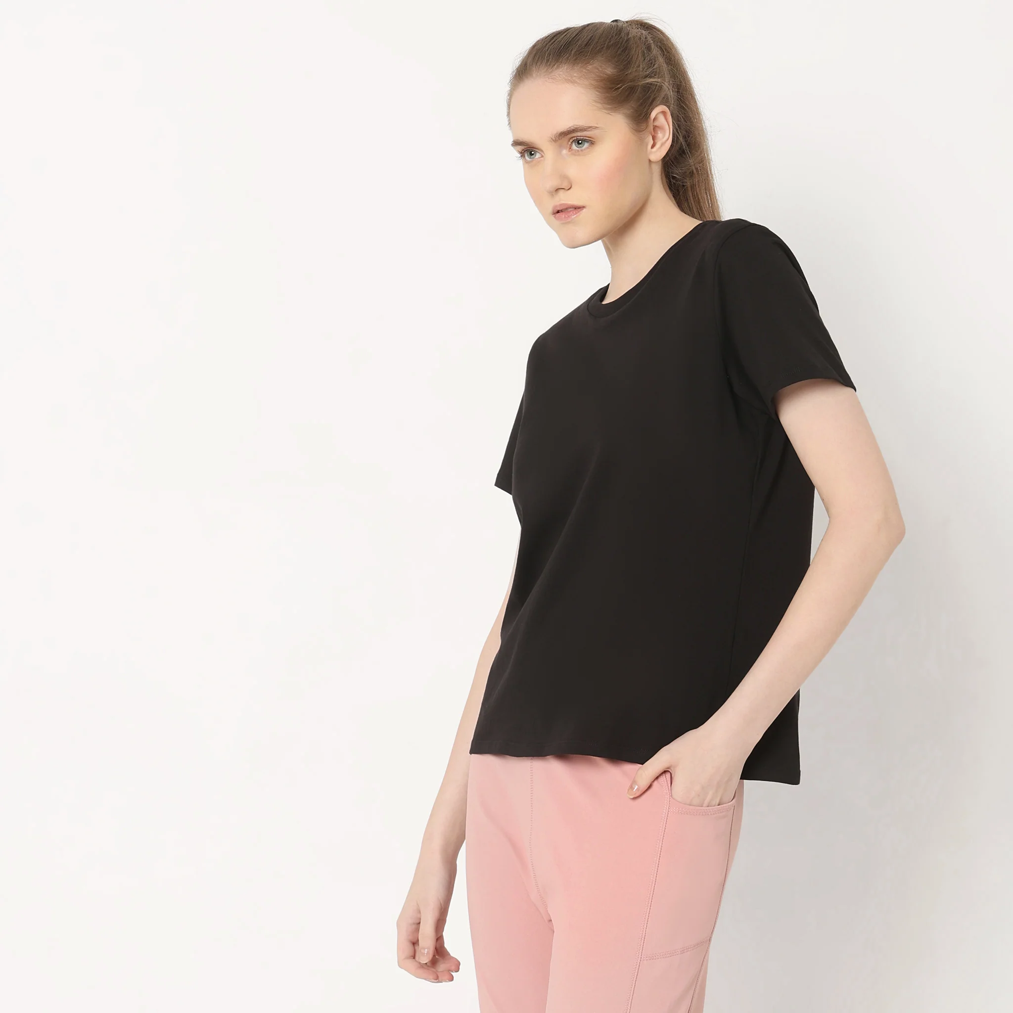 Solid Round Neck T-Shirt - Image 5