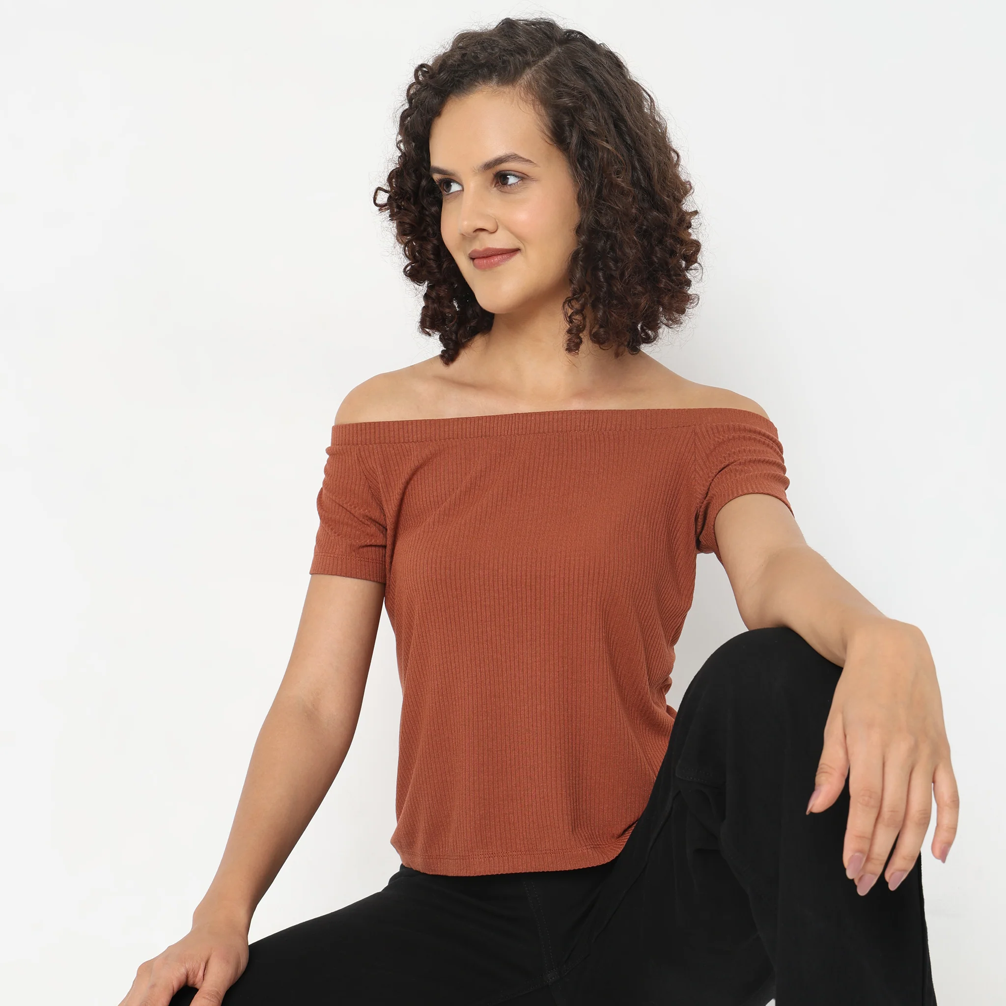 Knitted Solid T-Shirt - Image 2