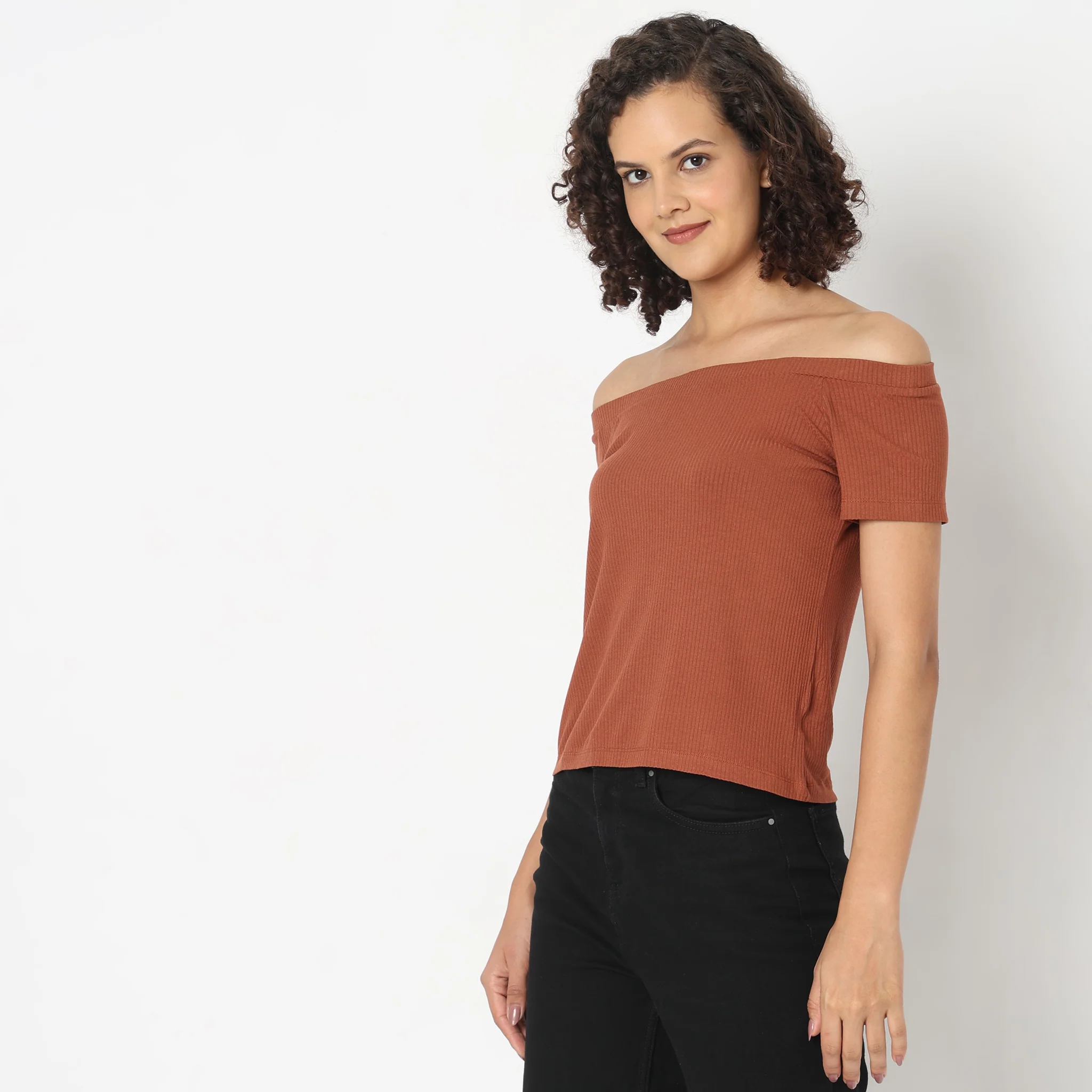 Knitted Solid T-Shirt - Image 4