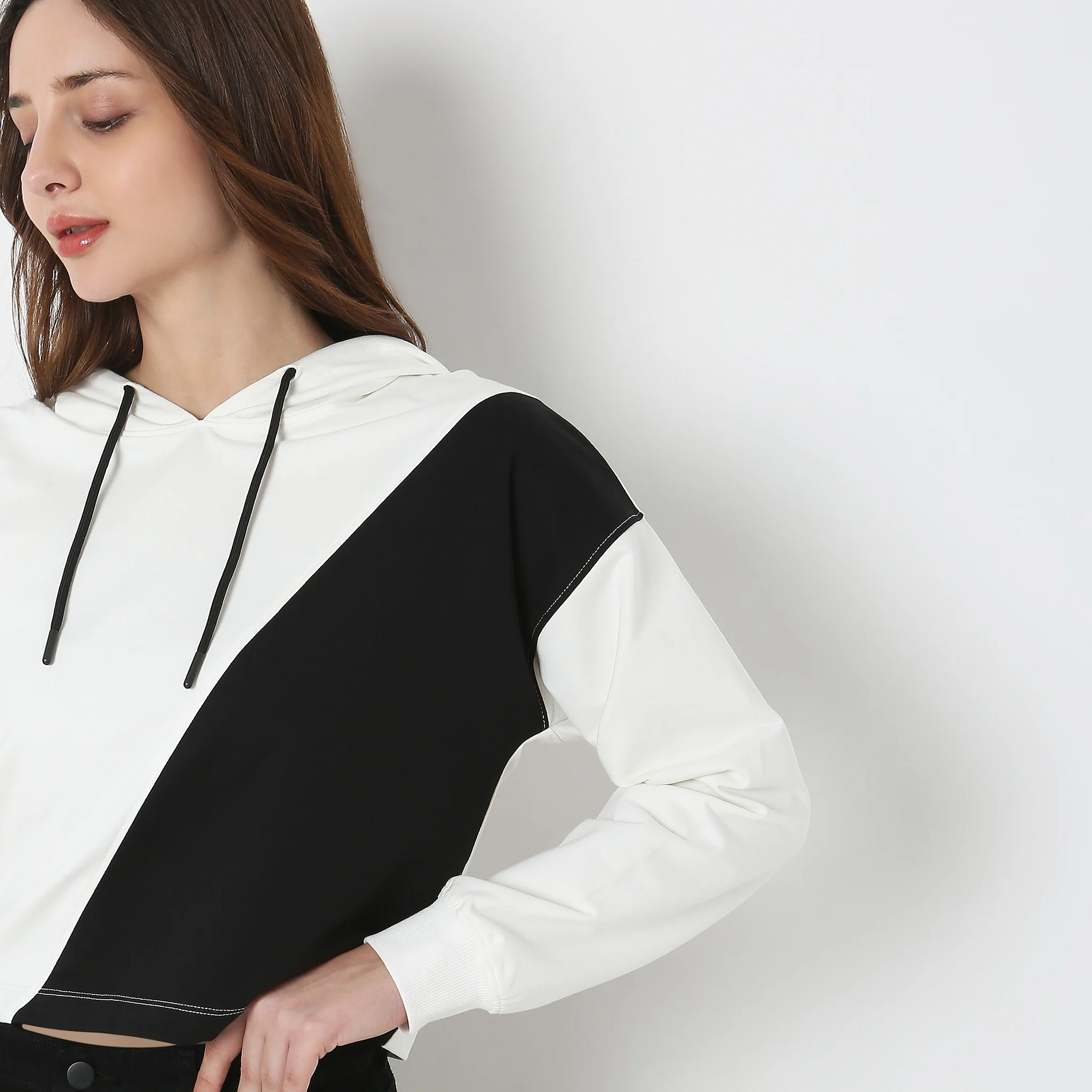 Regular Fit Solid T-Shirt - Image 5