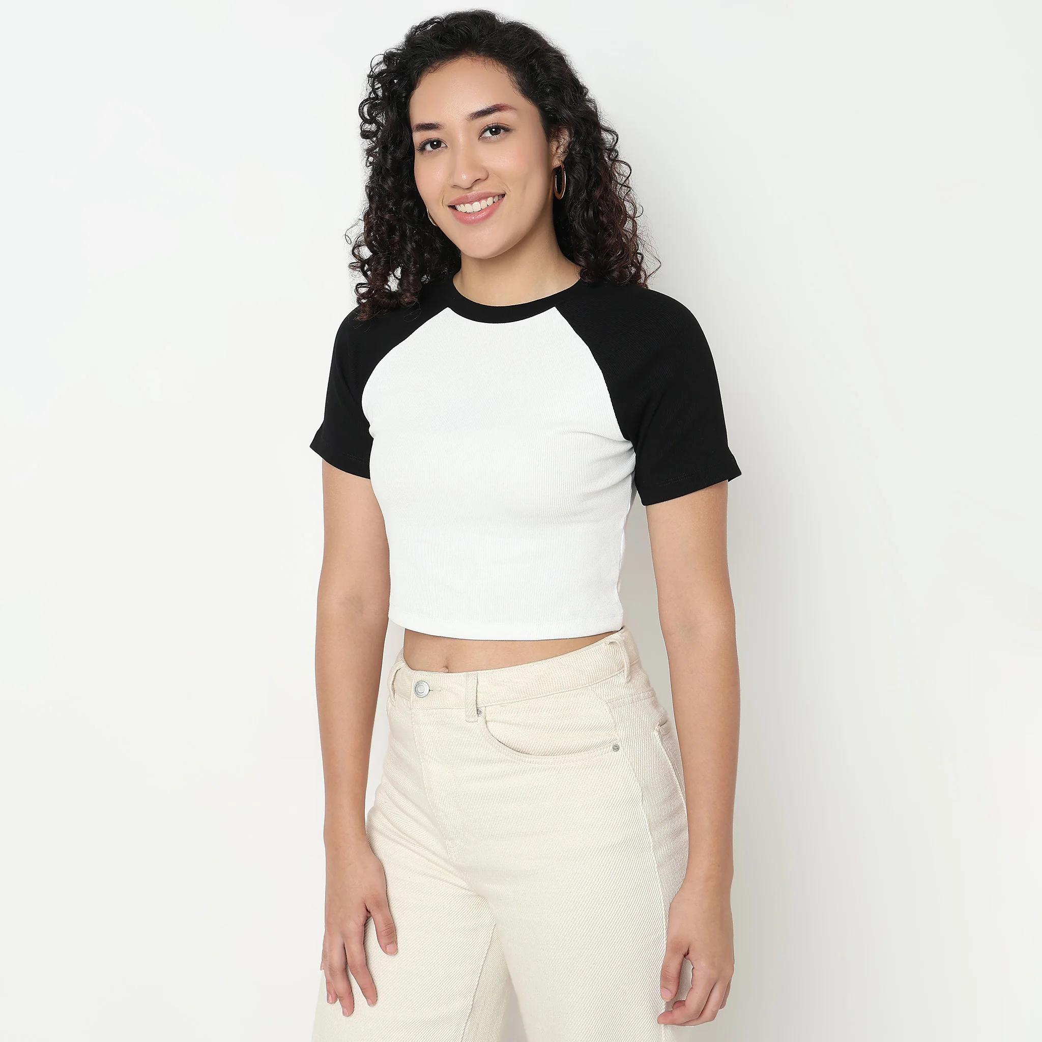 Fitted Cropped T-Shirt - Image 10