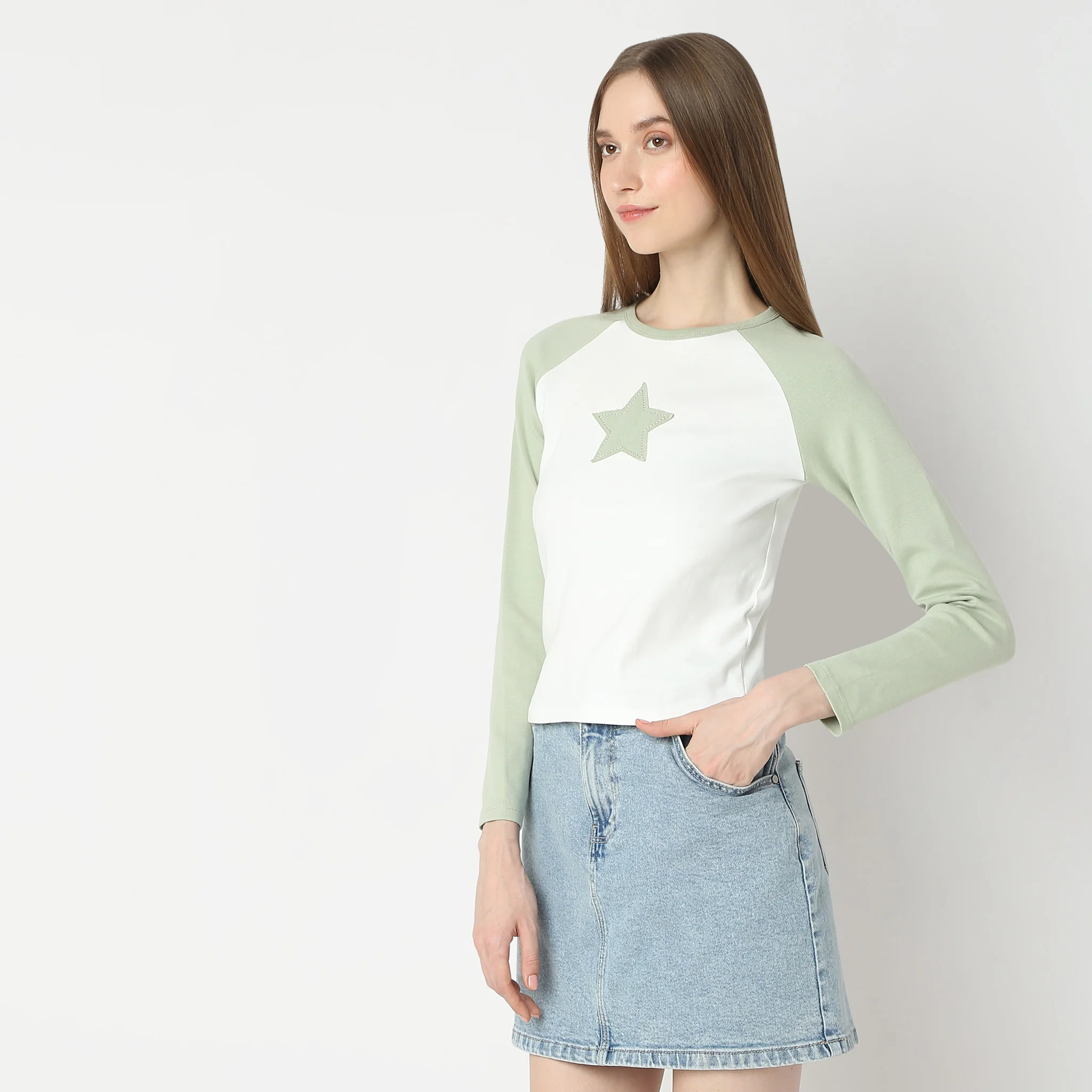 Star Applique Full Sleeve T-Shirt - Image 5