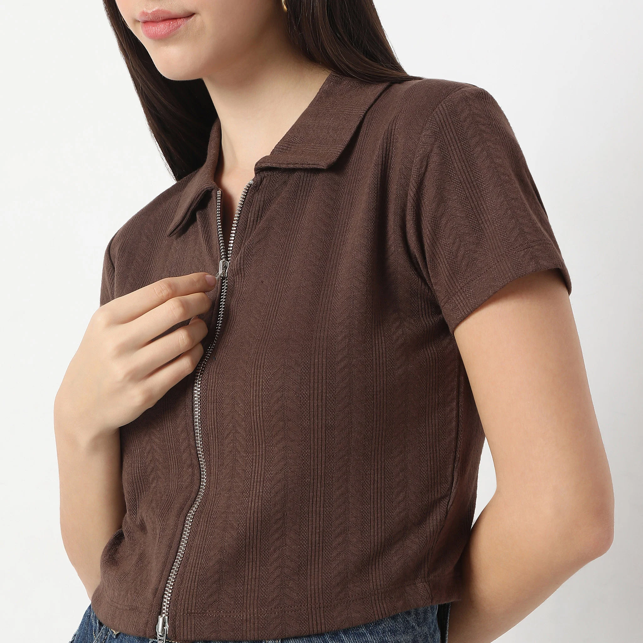 Solid Polo Neck Short Sleeve Tee With Front Zip Open Crop T-Shirt - Image 10