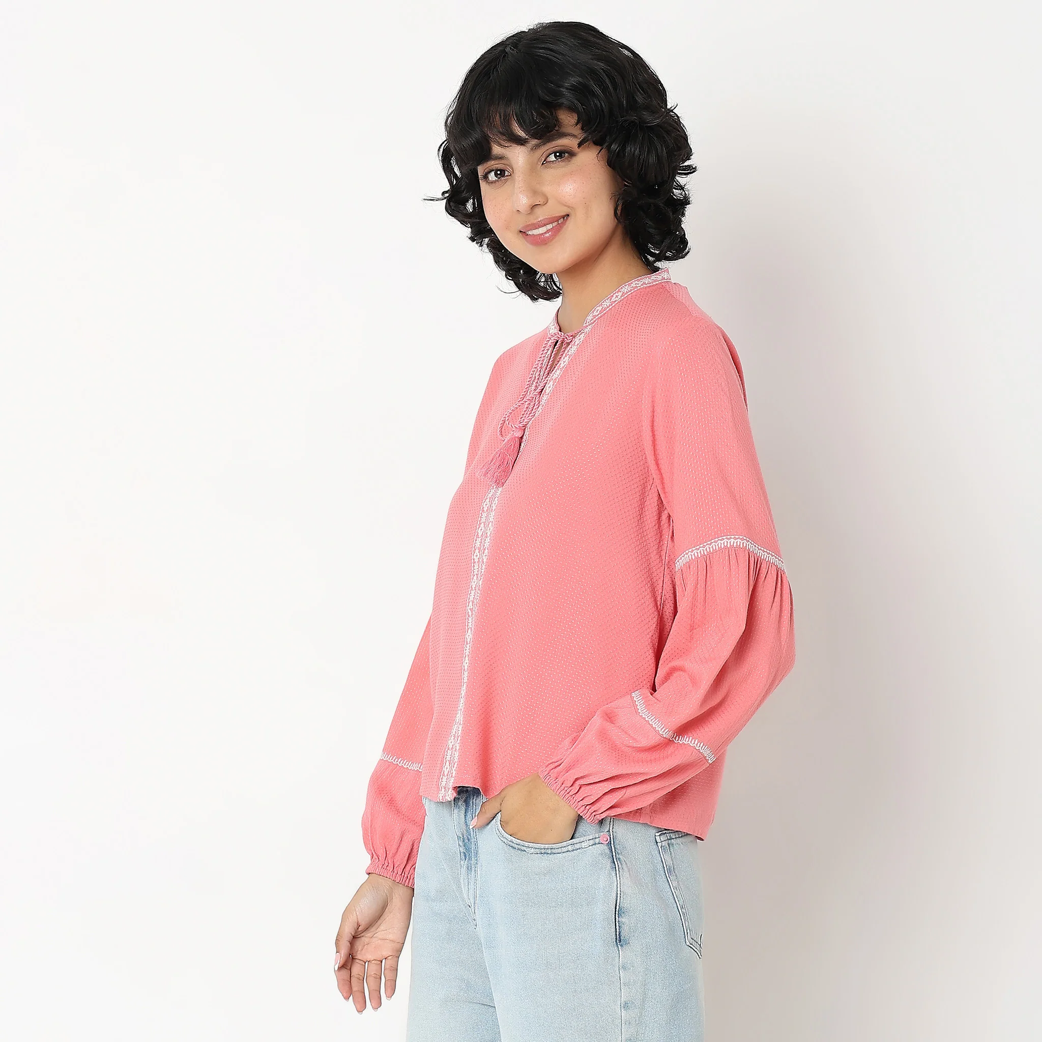 Regular Fit Solid Top - Image 5