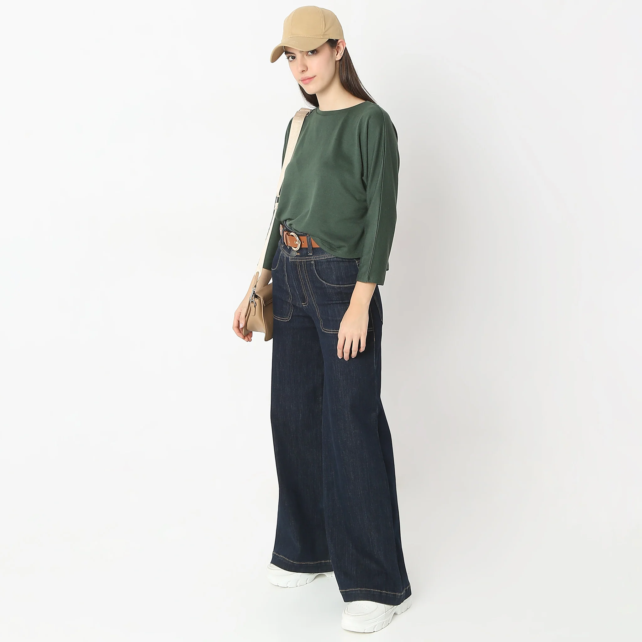 Regular Fit Solid Top - Image 6