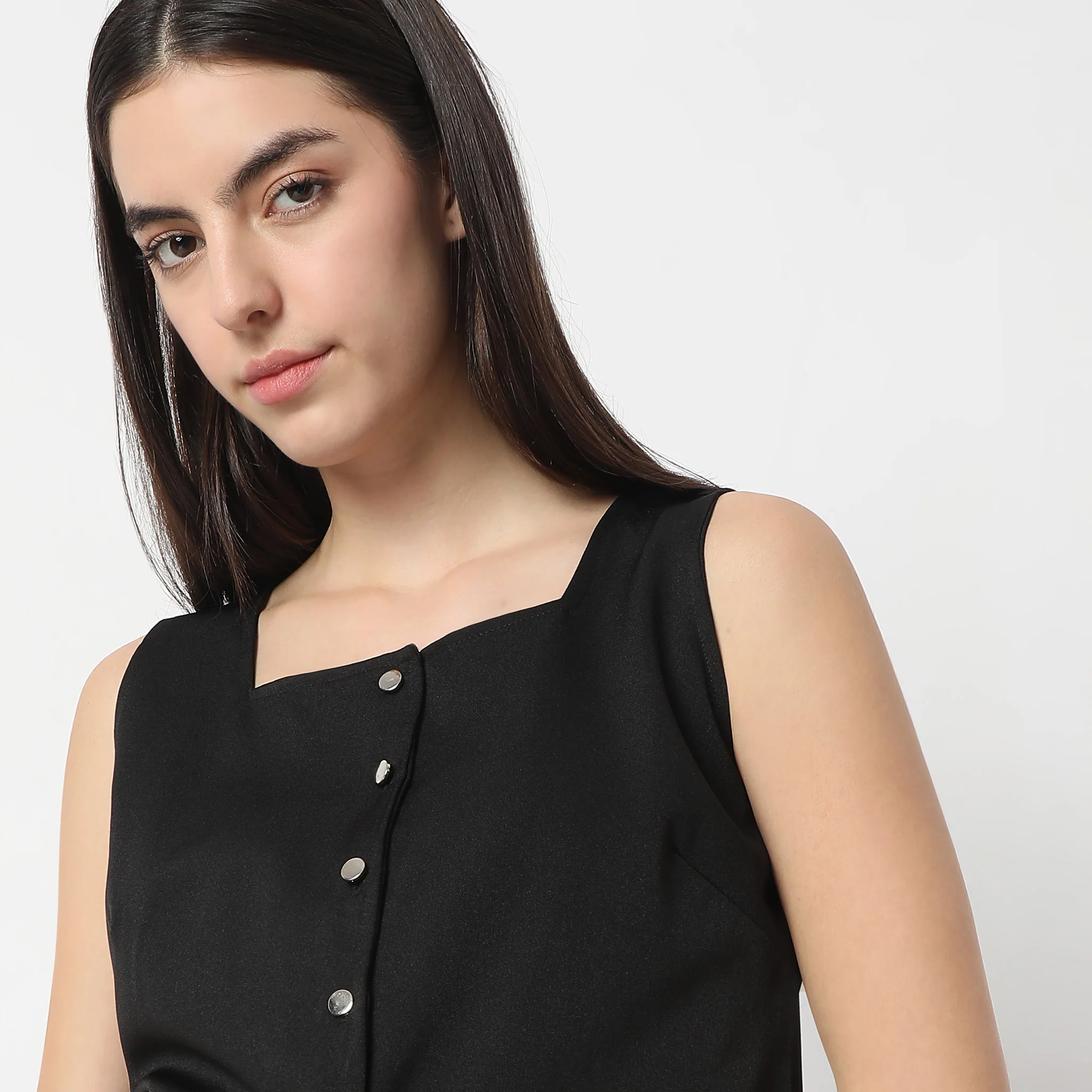 Solid Square Neck Sleeveless Top - Image 4