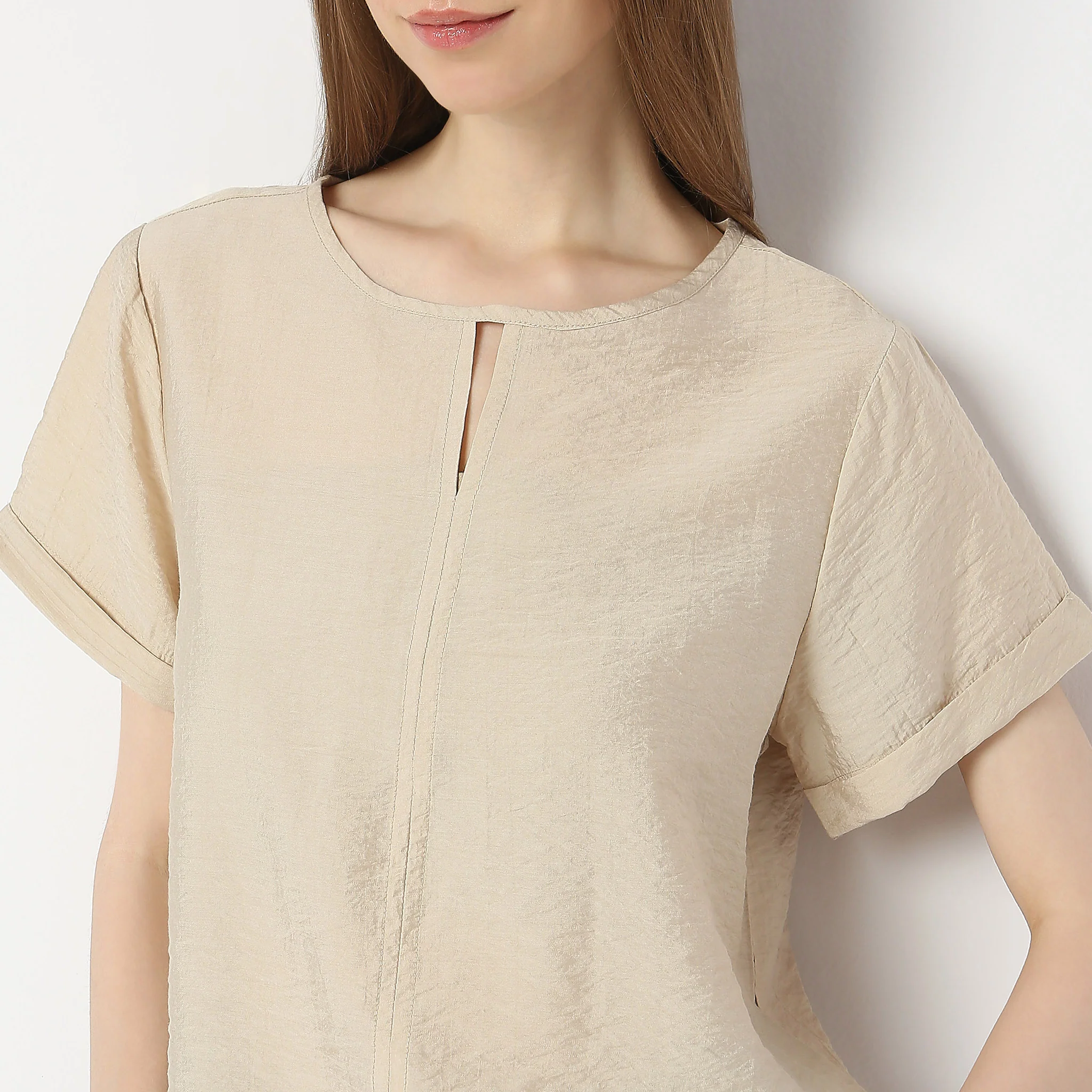 Regular Fit Solid Top - Image 4