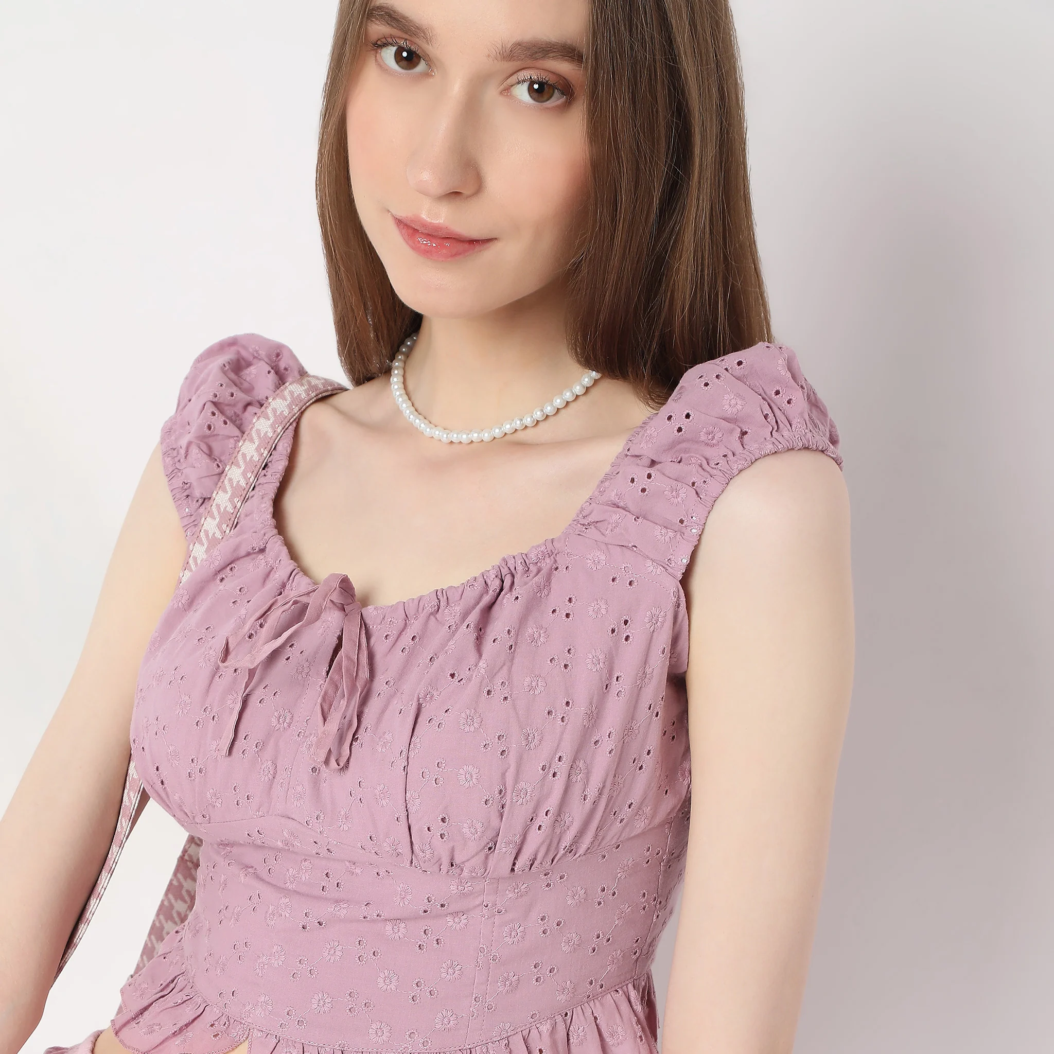 Regular Fit Solid Top - Image 4
