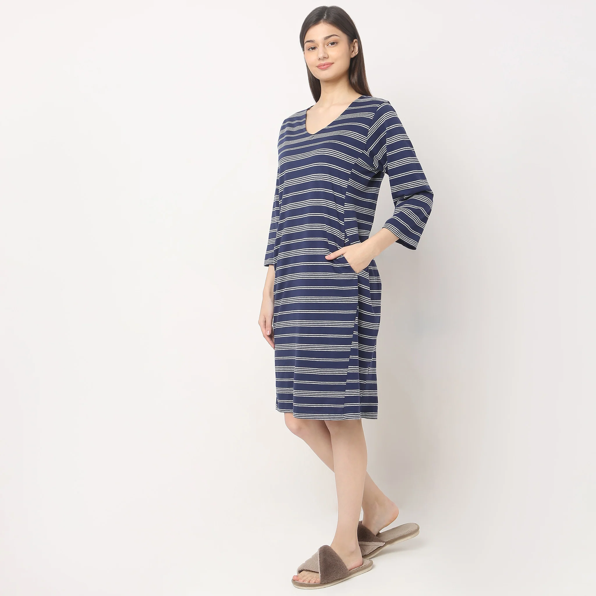 Regular Fit Striped Gown - Image 5
