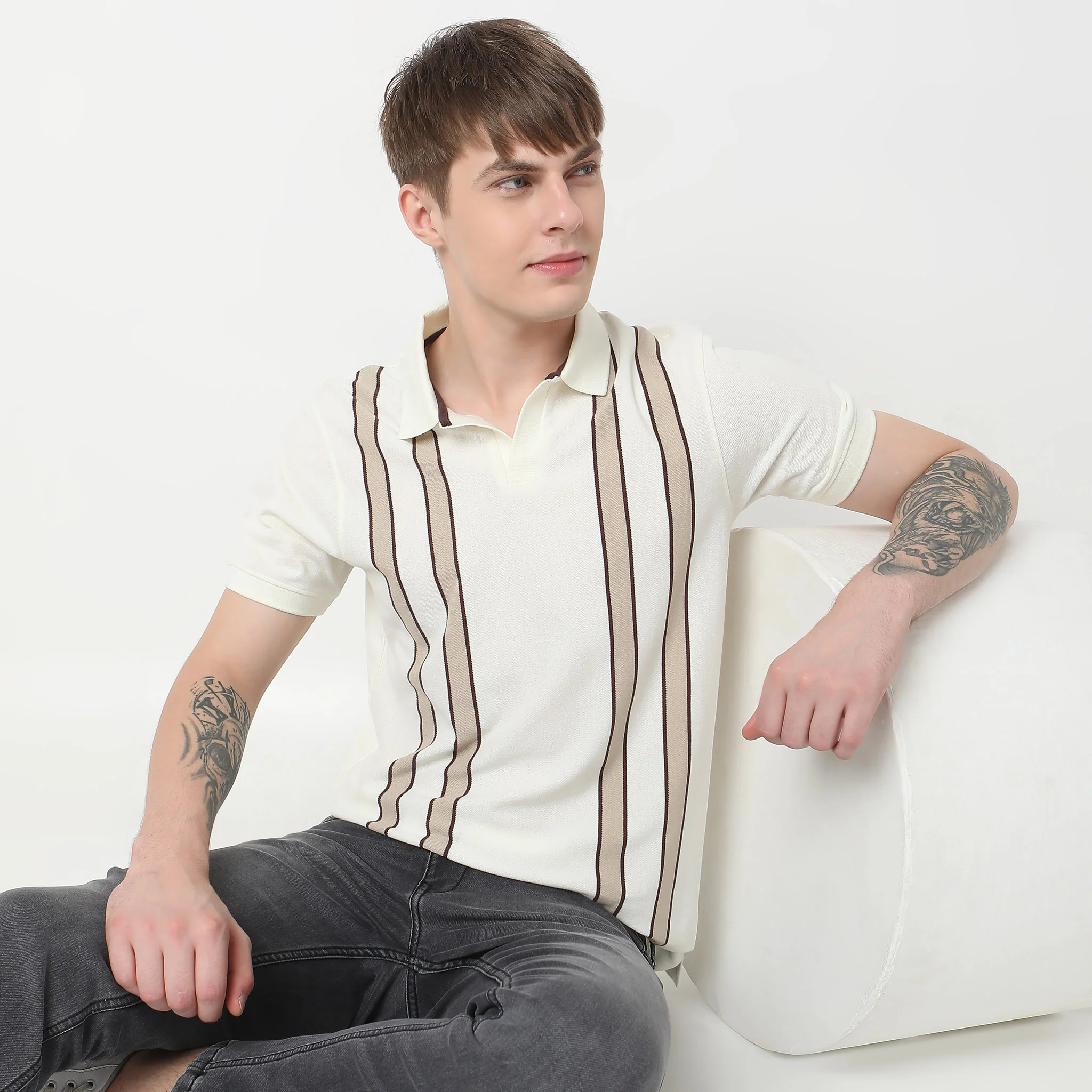 Weekend Polo™ - Exclusive Vertical Stripes Pattern Regular Fit Polo T-Shirt - Image 4