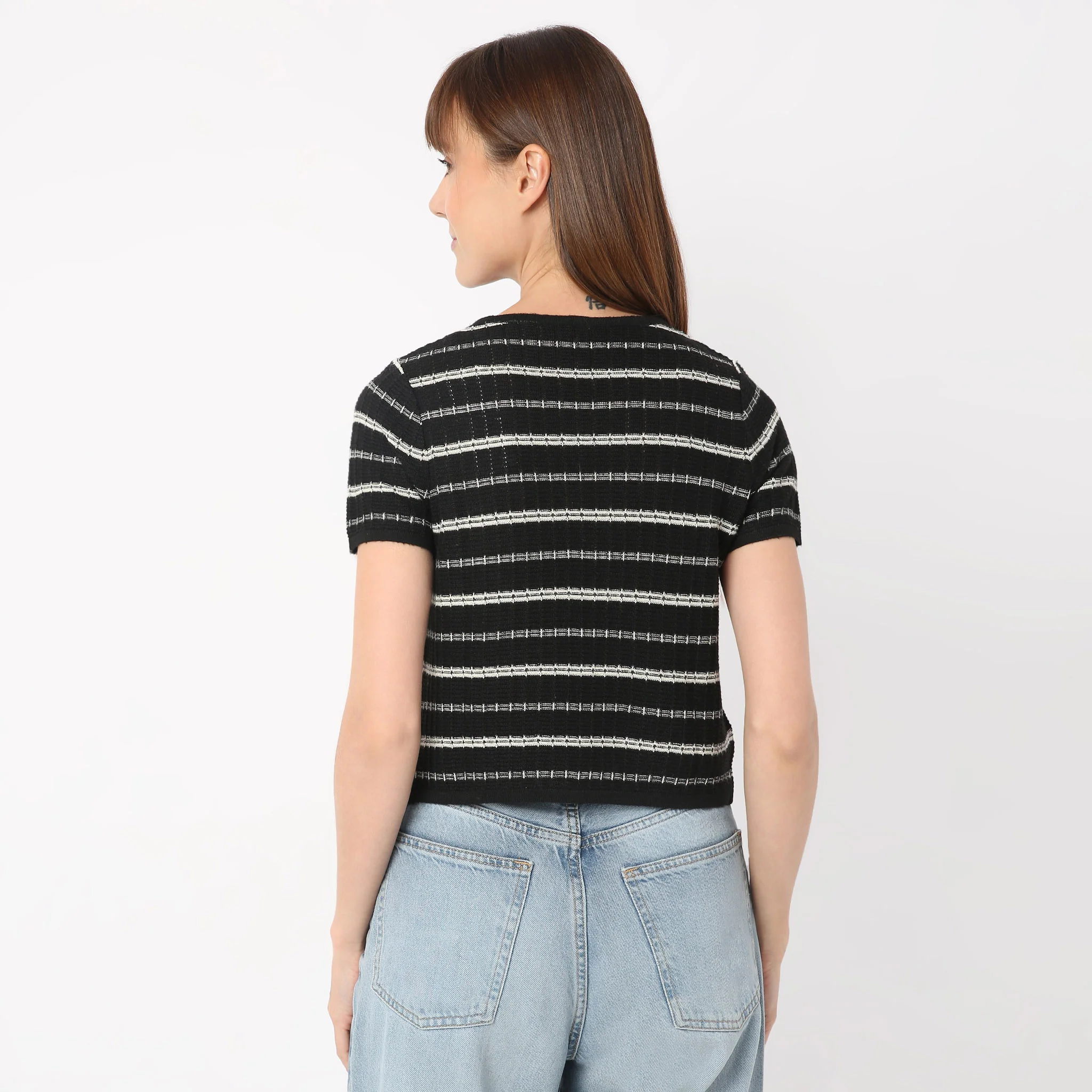 Crew Neck Short Sleeve Kniited Structured Stripped T-Shirt - Image 4