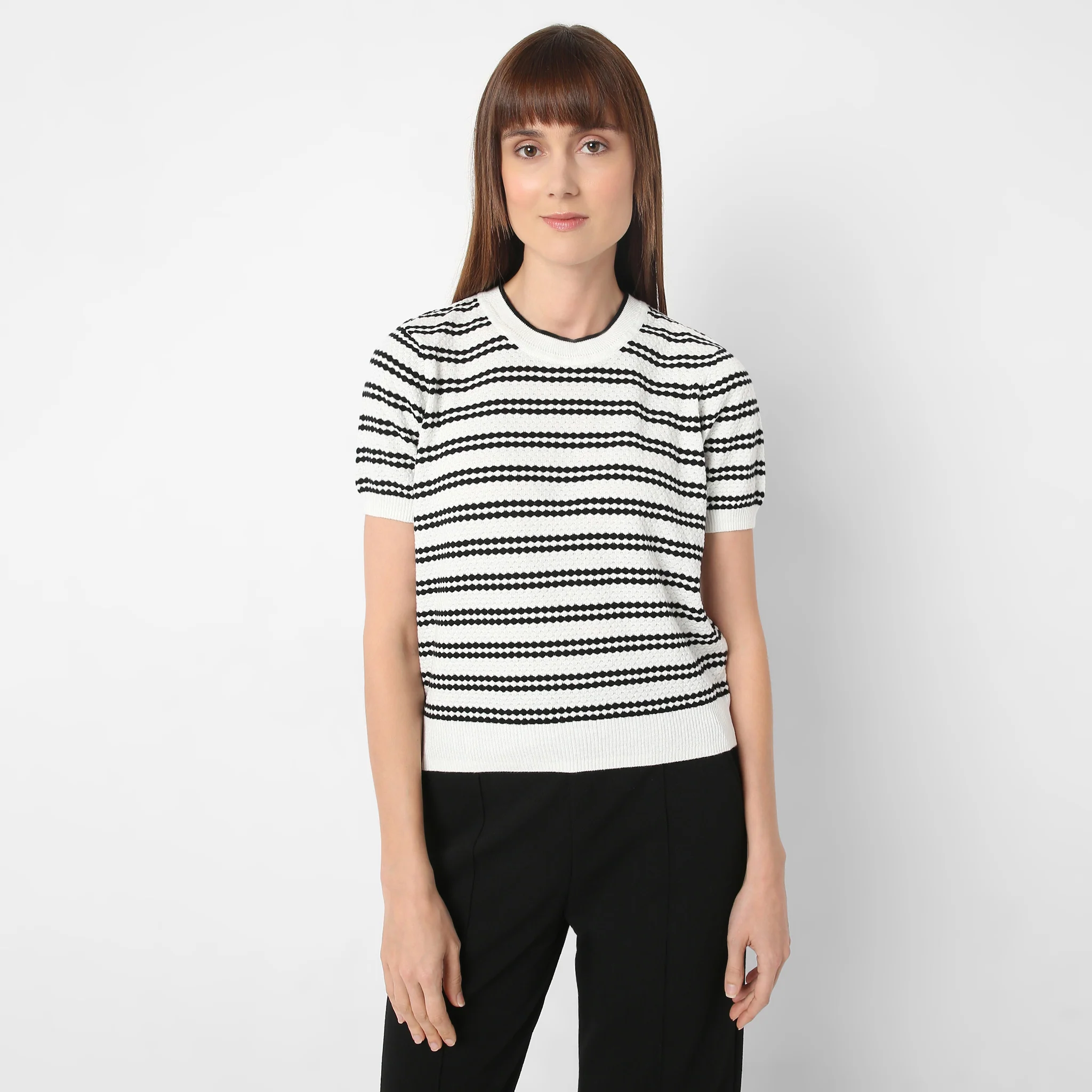 Crew Neck Short Sleeve Kniited Structured Stripped T-Shirt - Image 2