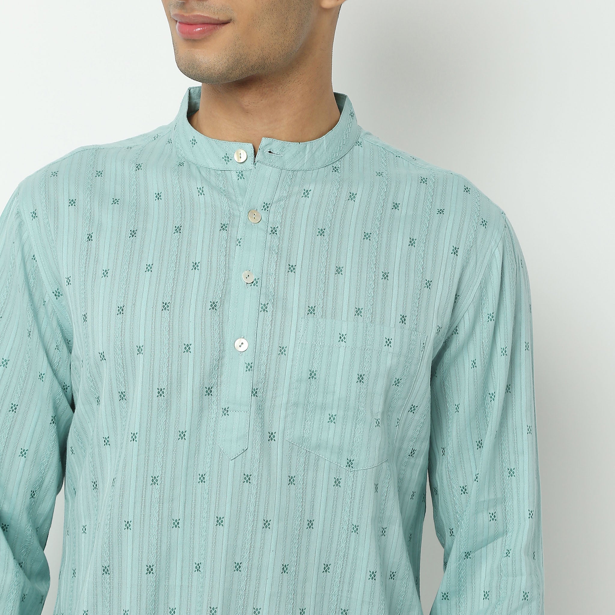 Mandarin Collar Full Sleeve Thigh Length Structured Printed Mid Kurta - Image 4